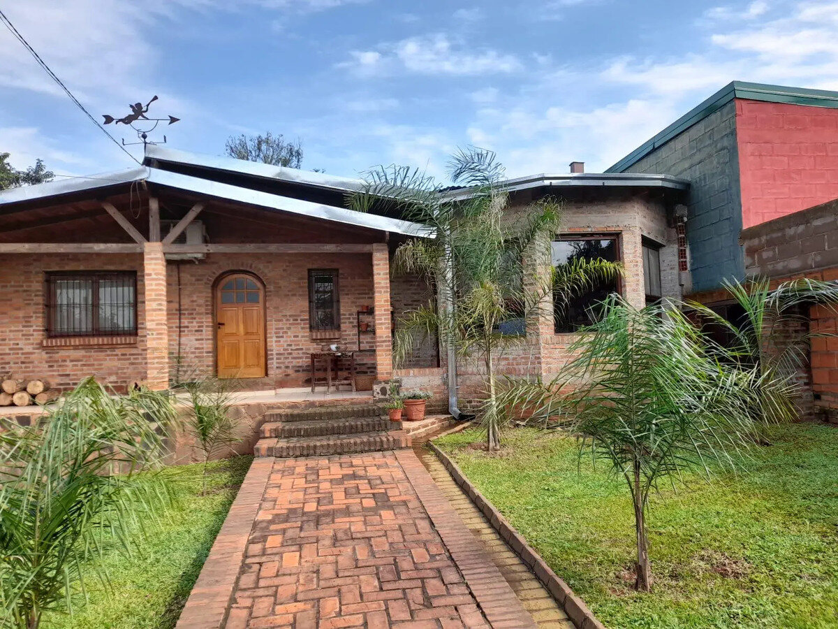 CASA EN VENTA UBICADA SOBRE CALLE SARANDI KM10 | ELDORADO MISIONES - 2