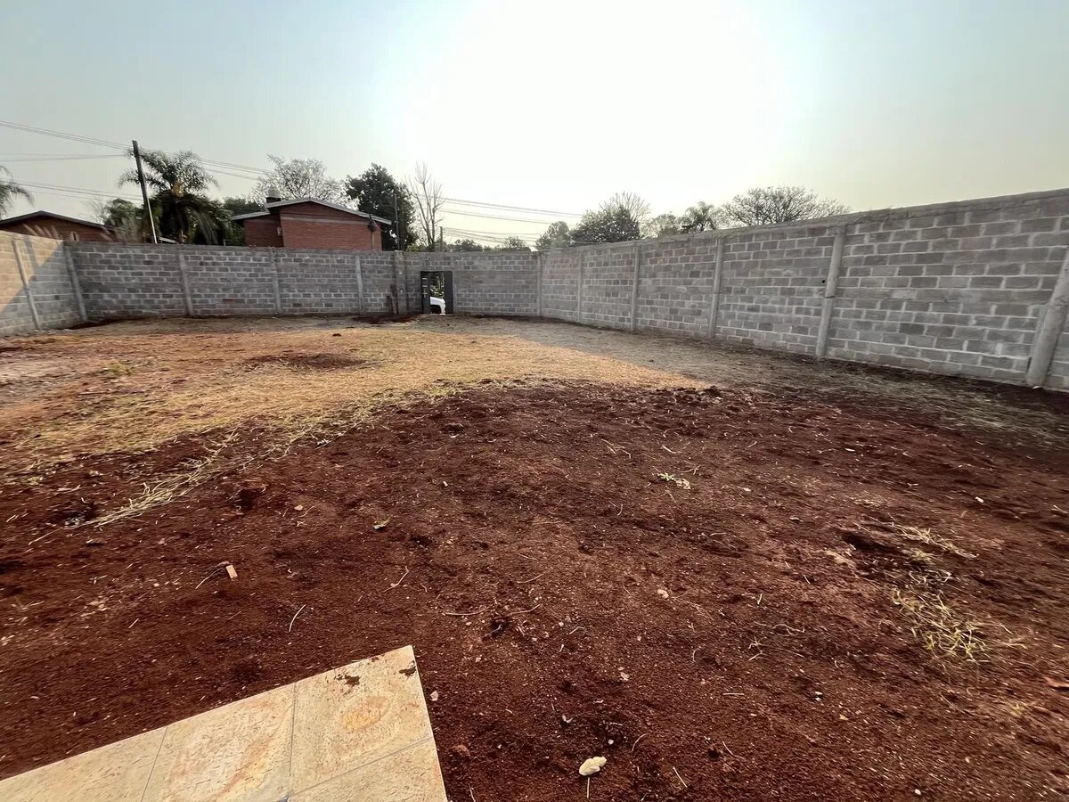 TERRENO RESIDENCIAL CON MEJORAS UBICADO EN CALLES MENSU Y JUAN B. JUSTO KM9 | ELDORADO MISIONES - 12