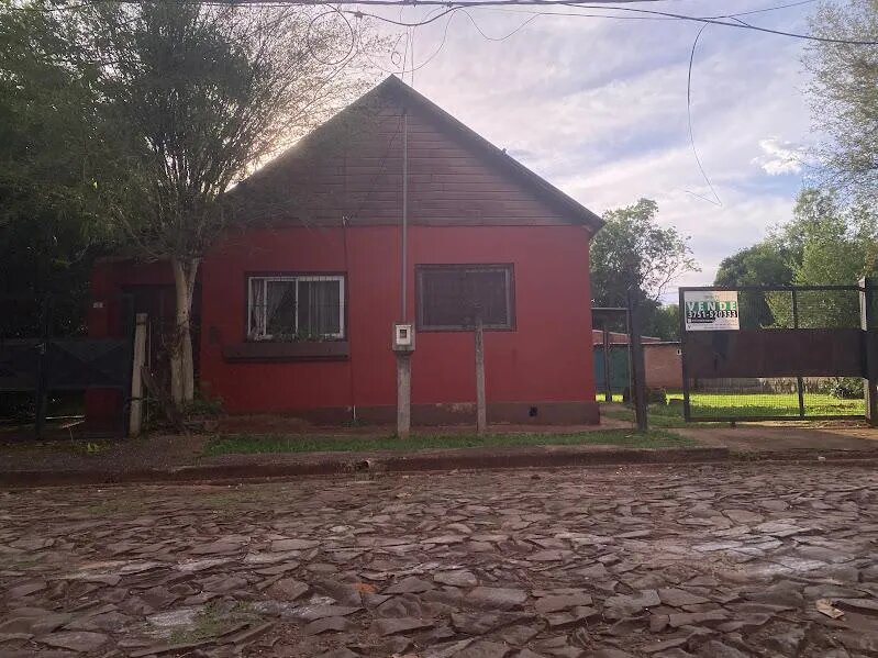 Casa + Dependencia De Servicio En Km10 De Eldorado Calle Urbanek N°131 — foto 3