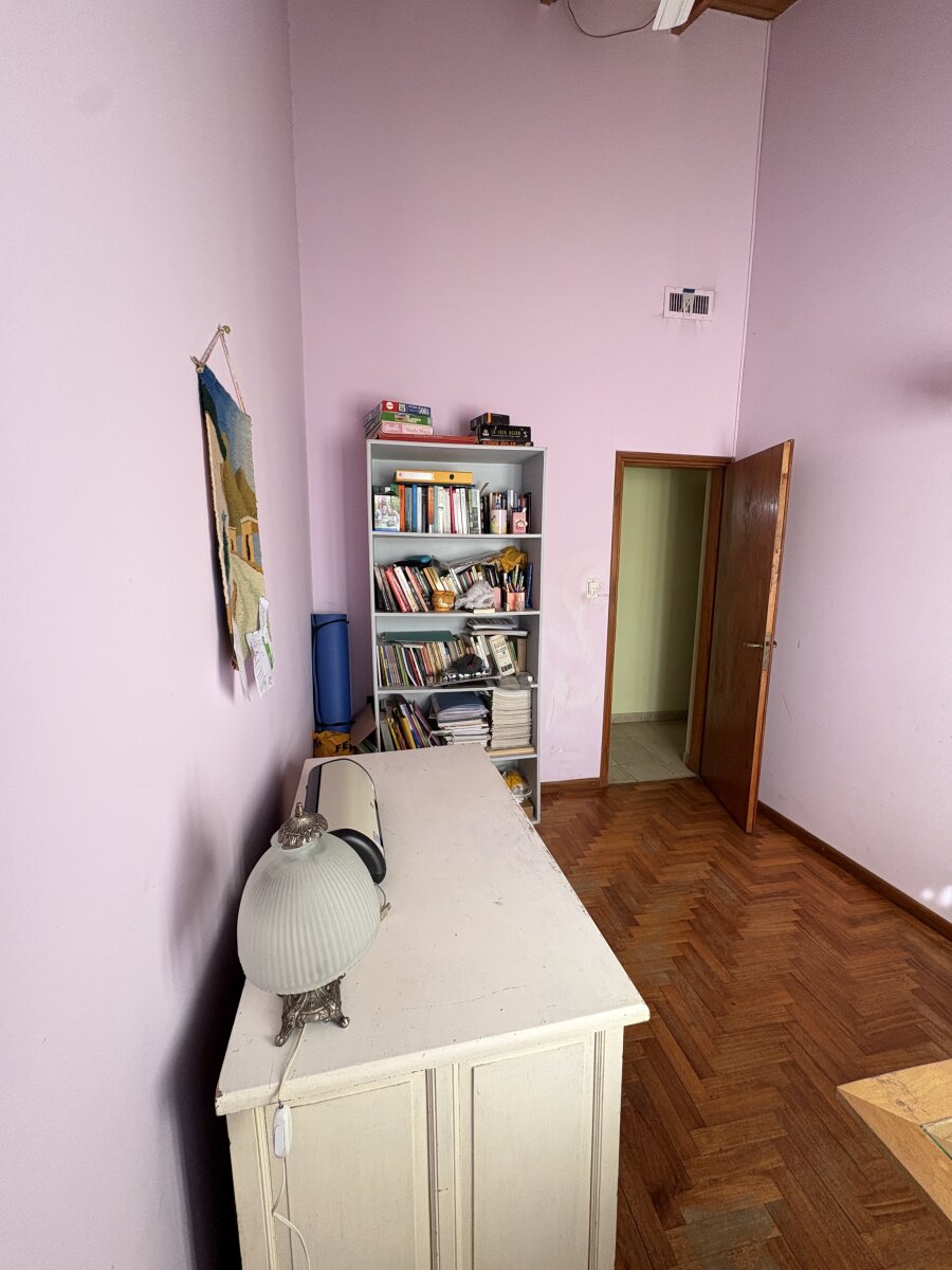 Casa 4 dormitorios con quincho y garage doble — Barrio San Martín — Apto crédito y permuta - 28