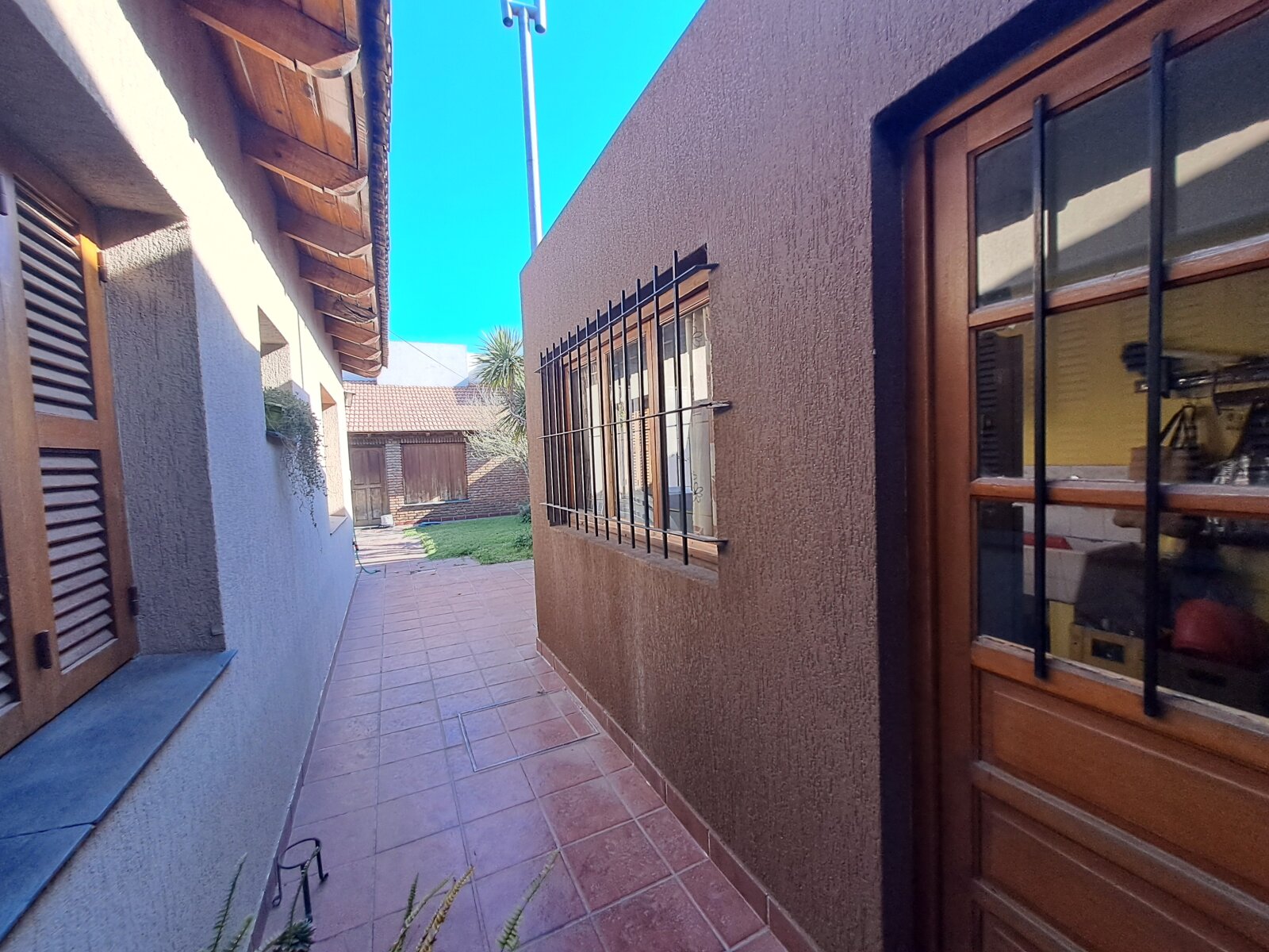 Casa 4 dormitorios con quincho y garage doble — Barrio San Martín — Apto crédito y permuta — foto 13