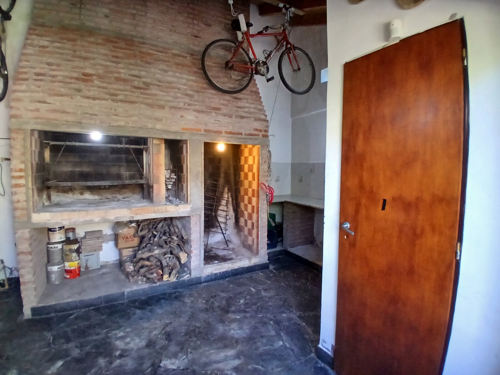Casa 4 dormitorios con quincho y garage doble — Barrio San Martín — Apto crédito y permuta - 21
