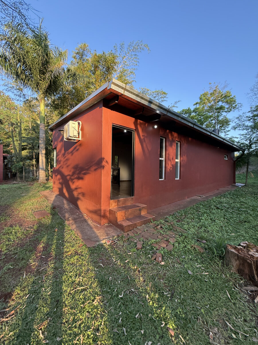 CASA MINIMALISTA DE UNA HABITACIÓN EN VENTA EN EL KM6 DE ELDORADO | MISIONES