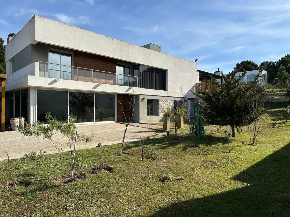 CASA EN VENTA UBICADA EN COSTA ESMERALDA, PINAMAR | BUENOS AIRES - 1