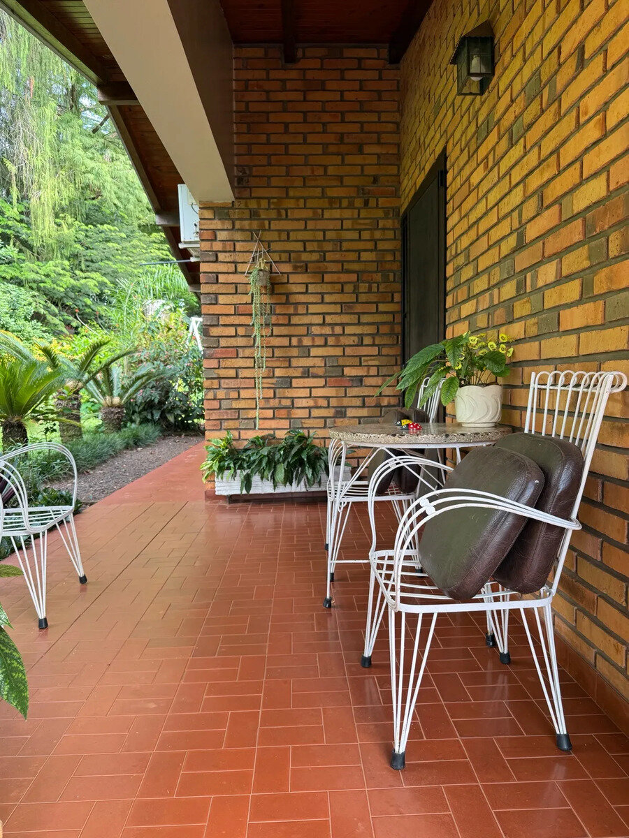Casa De 3 Dormitorios En Venta En El Centro De La Ciudad De Montecarlo — foto 8
