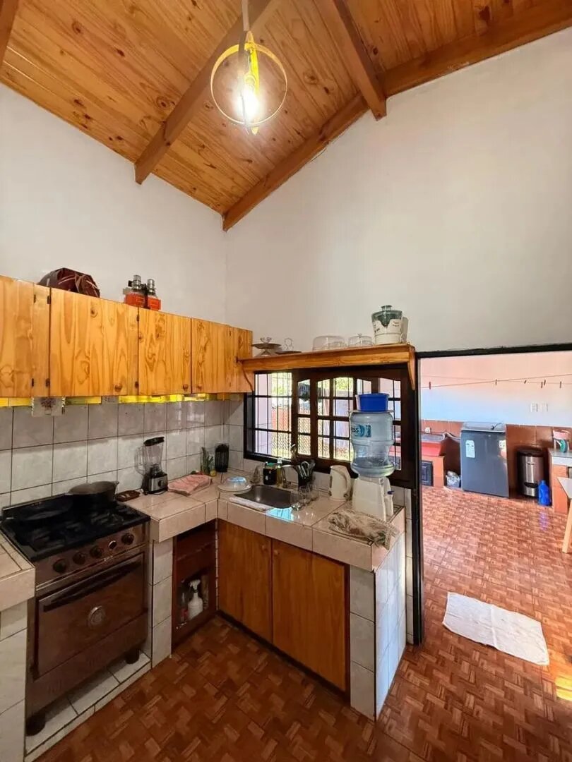 Casa En Venta De 3 Habitaciones Ubicada A 2 Cuadras De La Av. San Martin, Eldorado - Mnes - 21
