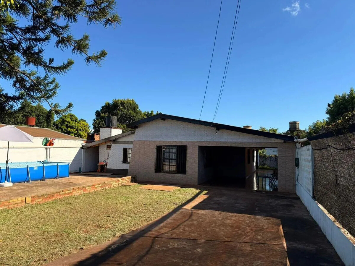 Casa En Venta De 3 Habitaciones Ubicada A 2 Cuadras De La Av. San Martin, Eldorado - Mnes — foto 2