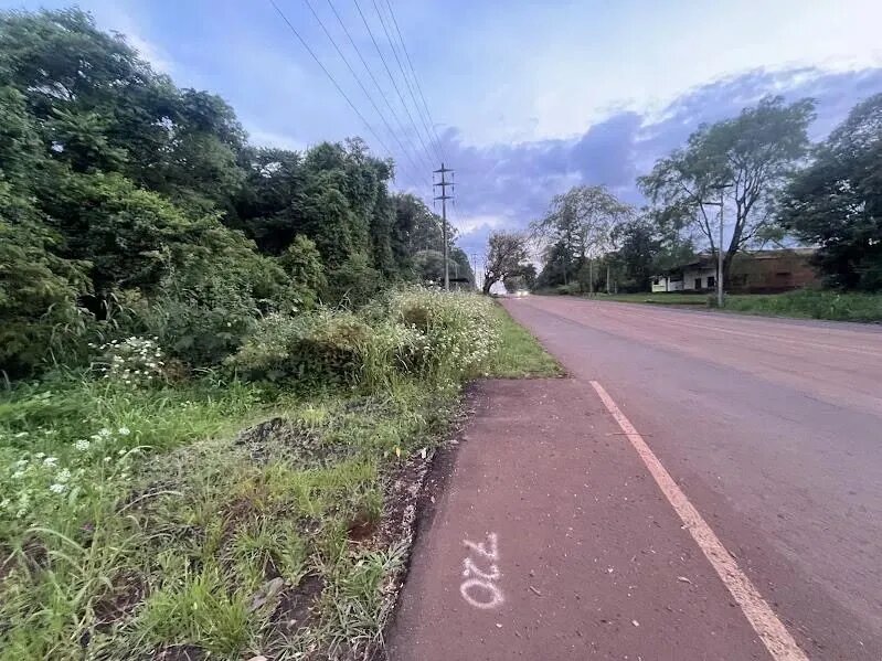 Terreno Ubicado Sobre La Av. Hipolito Irigoyen Km8 - 2