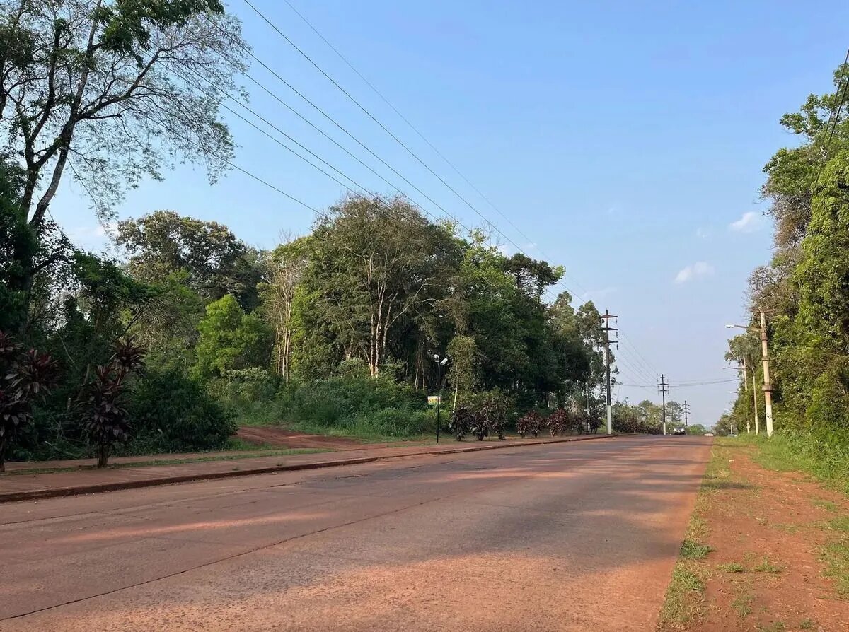 Terreno En Eldorado Misiones Sobre Avenida Hipolito Yrigoyen Y Calle Guembe - 6