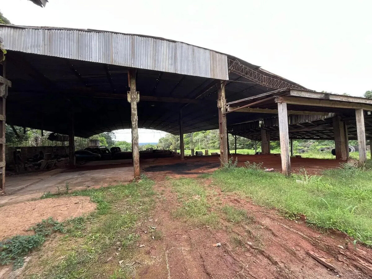 Propiedad comercial con tinglado + vivienda en venta sobre Ruta Nacional 12 - 5