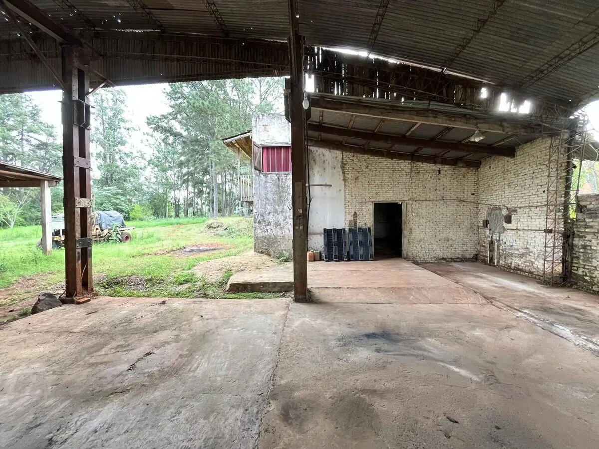 Propiedad comercial con tinglado + vivienda en venta sobre Ruta Nacional 12 - 4