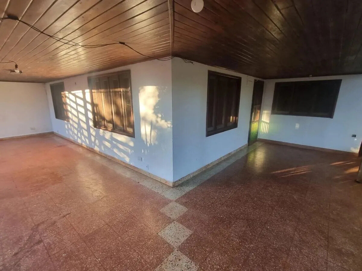 Propiedad comercial con tinglado + vivienda en venta sobre Ruta Nacional 12 - 14
