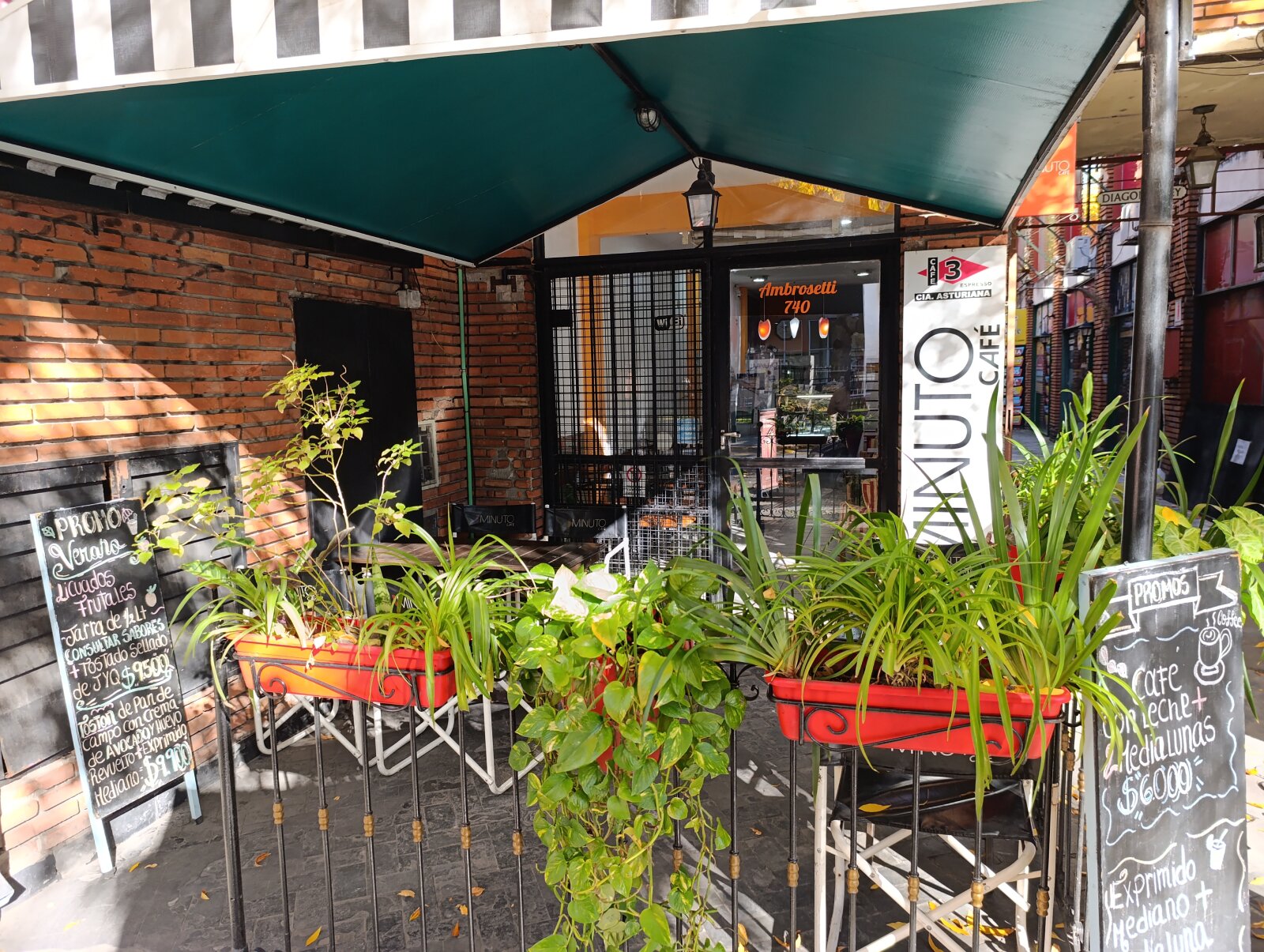 CAFETERÍA – RESTOBAR EN VENTA EN CABALLITO FRENTE AL HOSPITAL DURAND