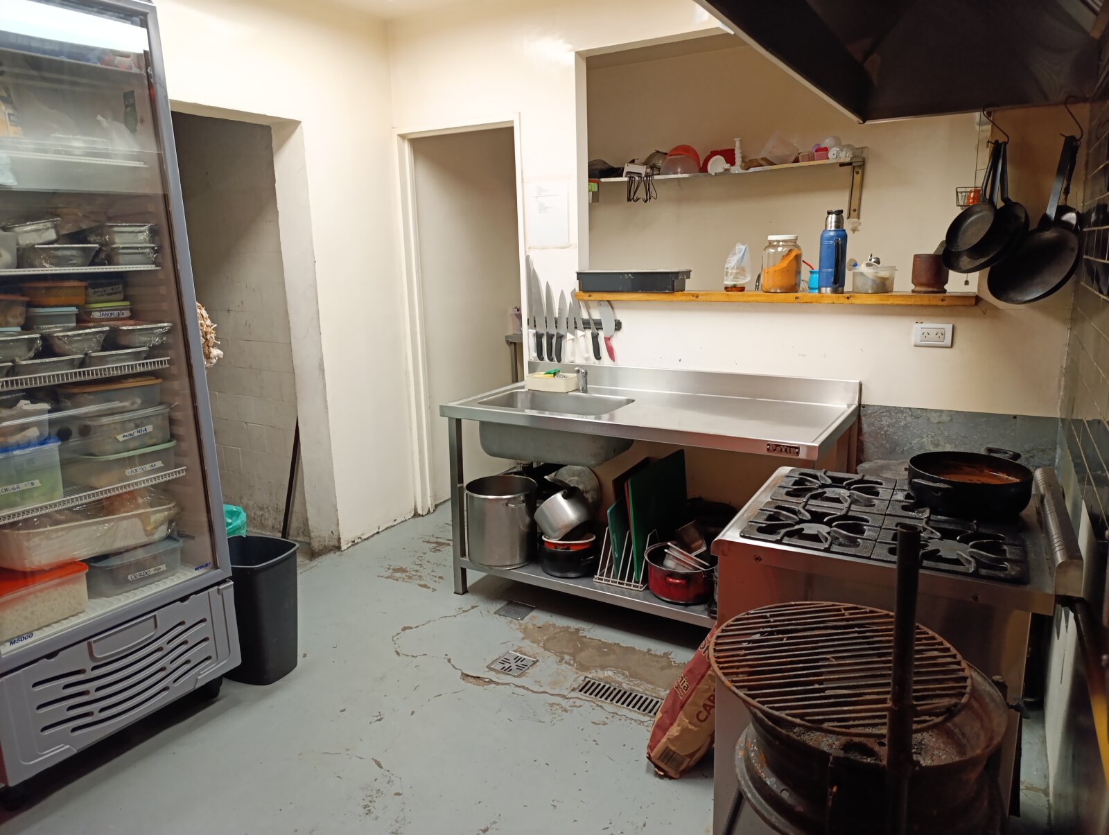 FONDO DE COMERCIO EN VENTA – RESTOBAR EN EL CORAZÓN DE LA CITY PORTEÑA — foto 5