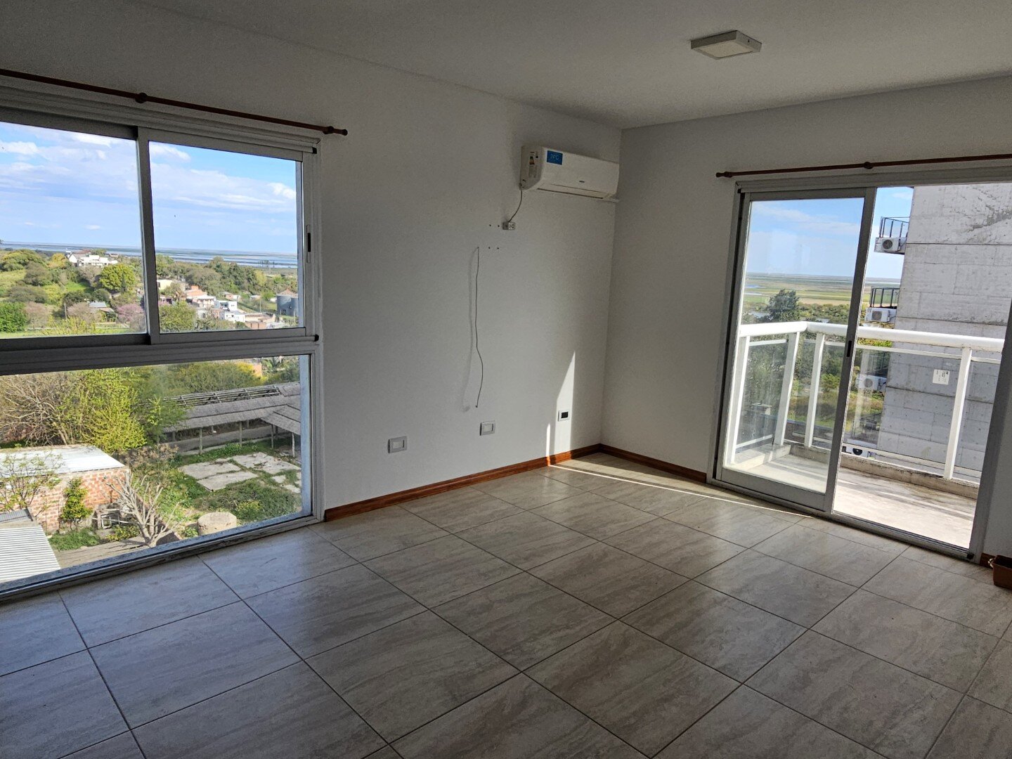 VENTA | Departamento de 1 dormitorio con cochera y vista al río! 6 C - Edificio Chana – Av. Congreso - 2