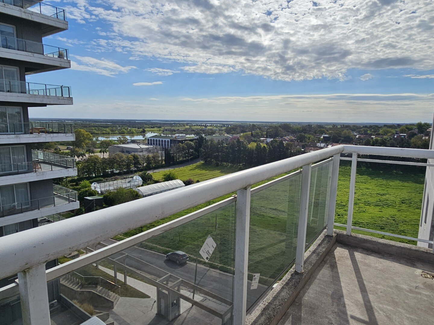 VENTA | Departamento de 1 dormitorio con cochera y vista al río! 6 C - Edificio Chana – Av. Congreso - 11