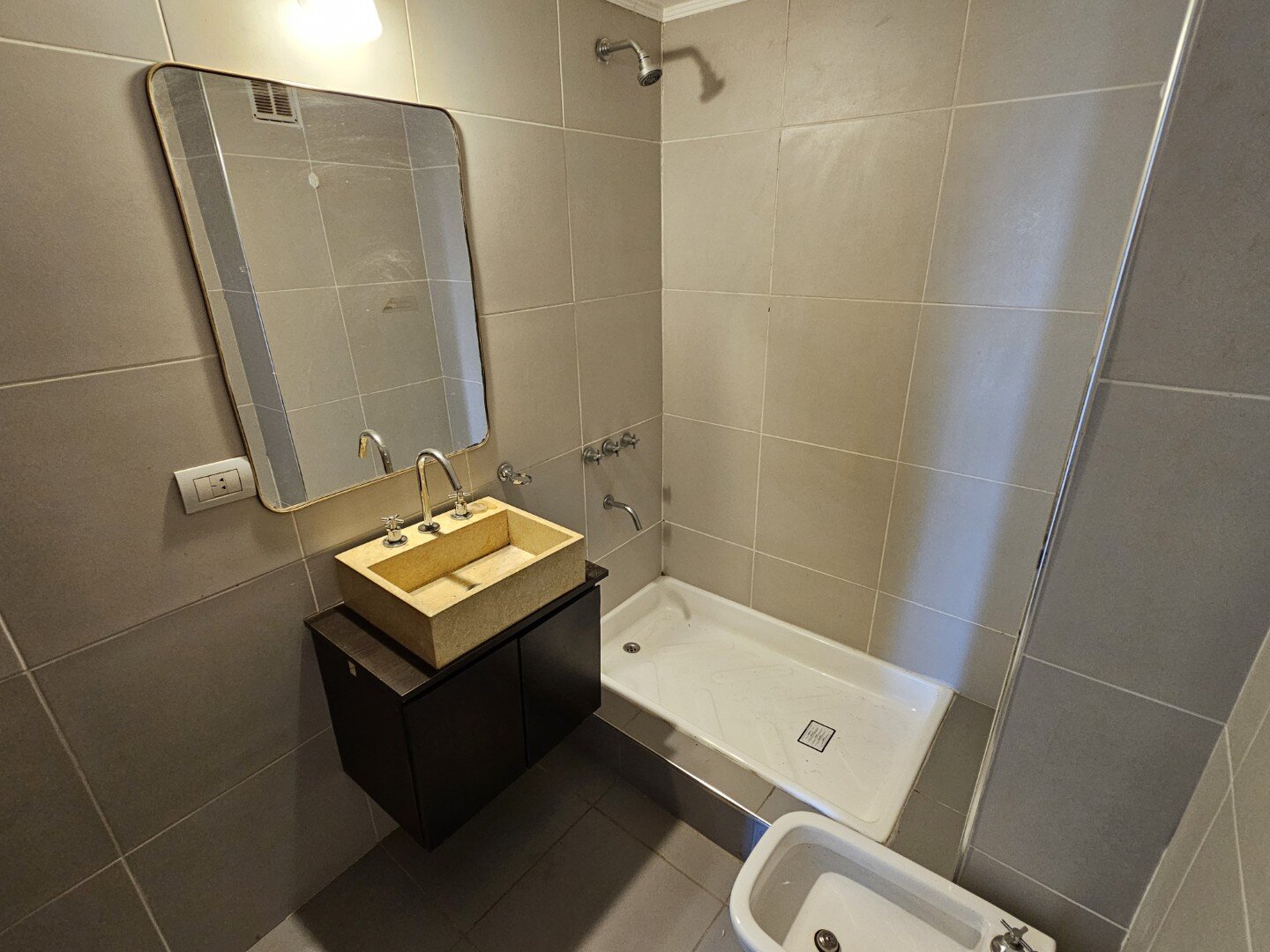 VENTA | Departamento de 1 dormitorio con cochera y vista al río! 6 C - Edificio Chana – Av. Congreso - 14
