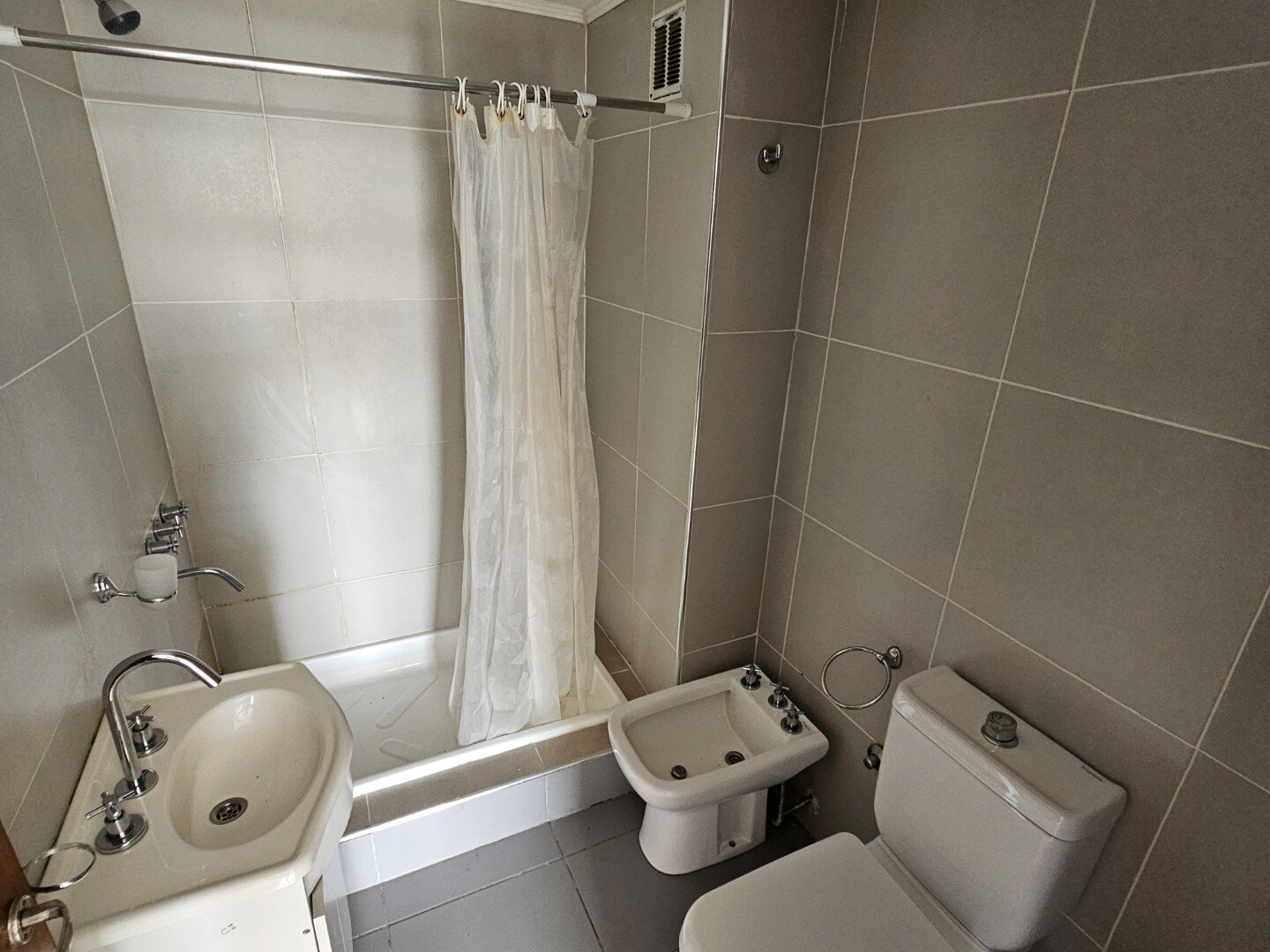 VENTA | Departamento de 1 dormitorio con cochera y vista al río! 6 A - Edificio Chana – Av. Congreso - 10