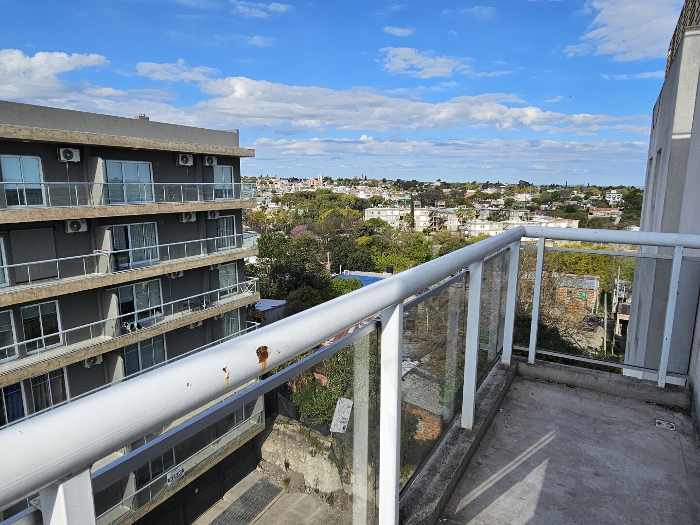 VENTA | Departamento de 1 dormitorio con cochera y vista al río! 6 A - Edificio Chana – Av. Congreso - 8
