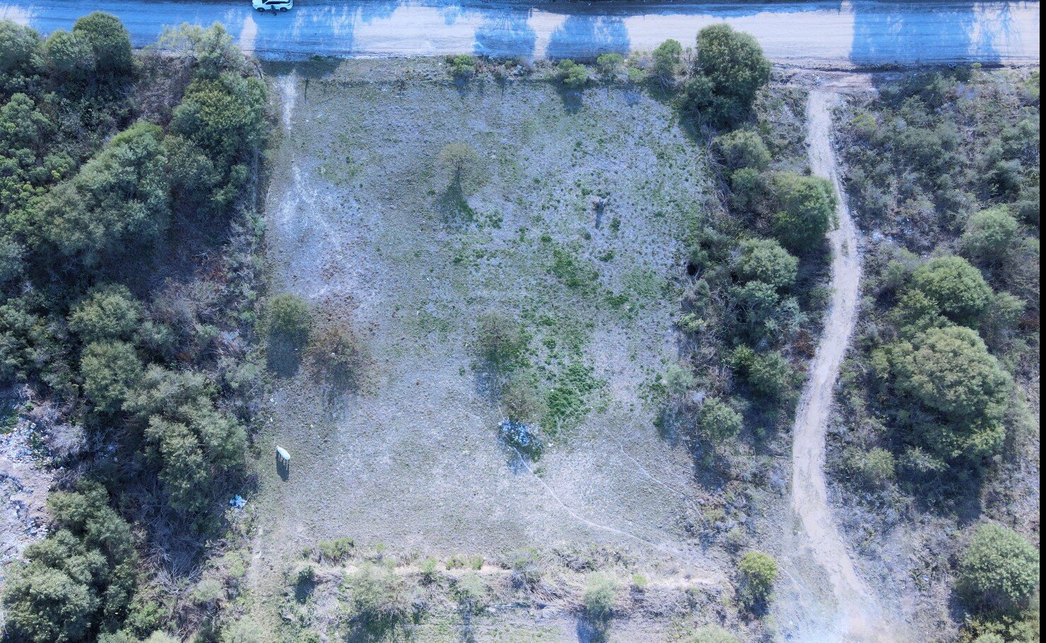 Lote 2 - 2 lotes con gran superficie, ideales para desarrollo o residencia - Lopez Jordan a metros de Boulevard Eva Peron - 8