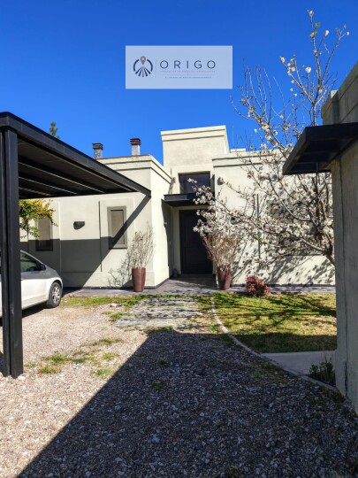 Casa en Barrio Ayres de Alzaga en Chacras de Coria · foto 2