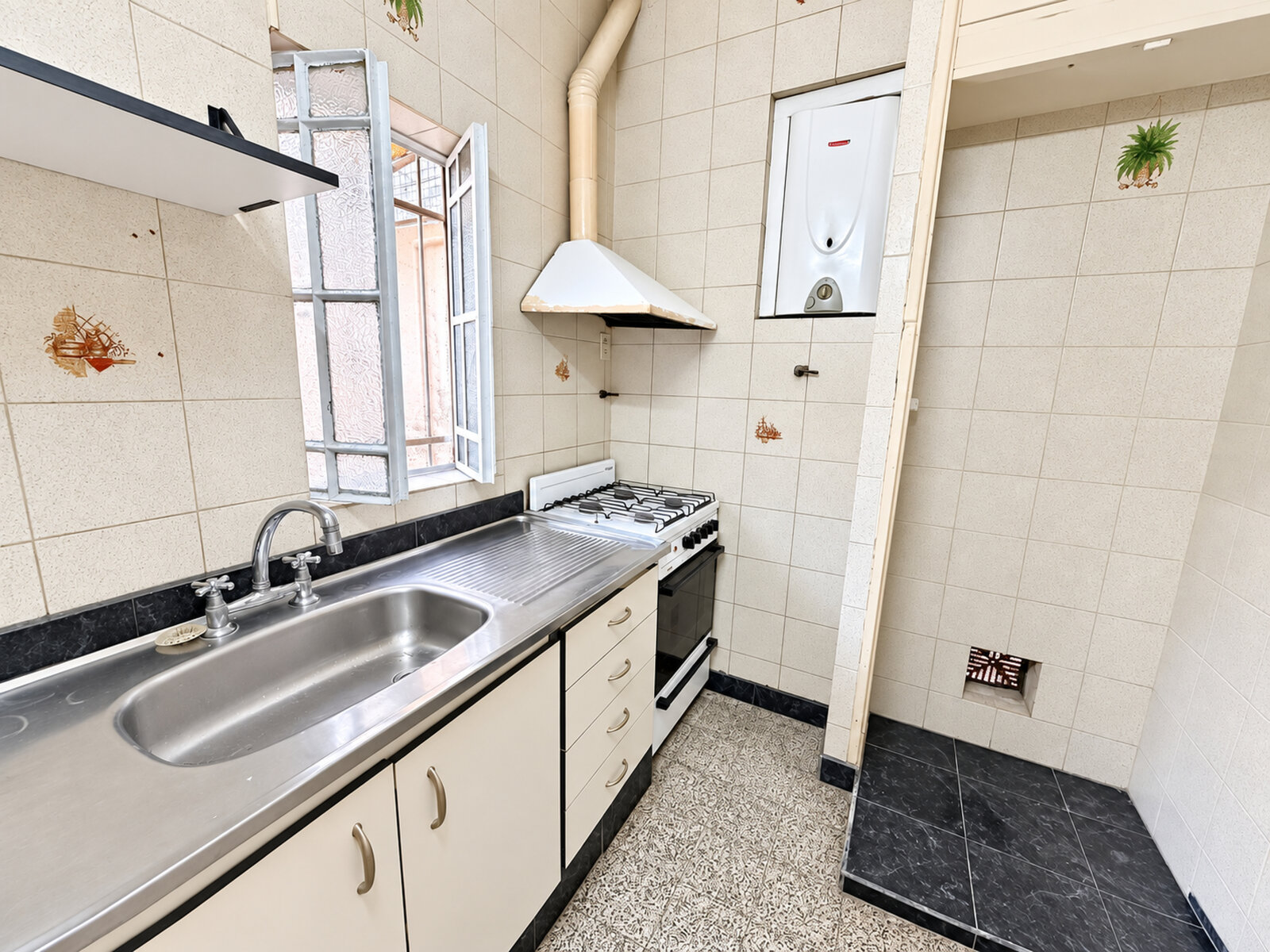 Casa de pasillo 4 dormitorios - Leguizamon 945 bis - 10