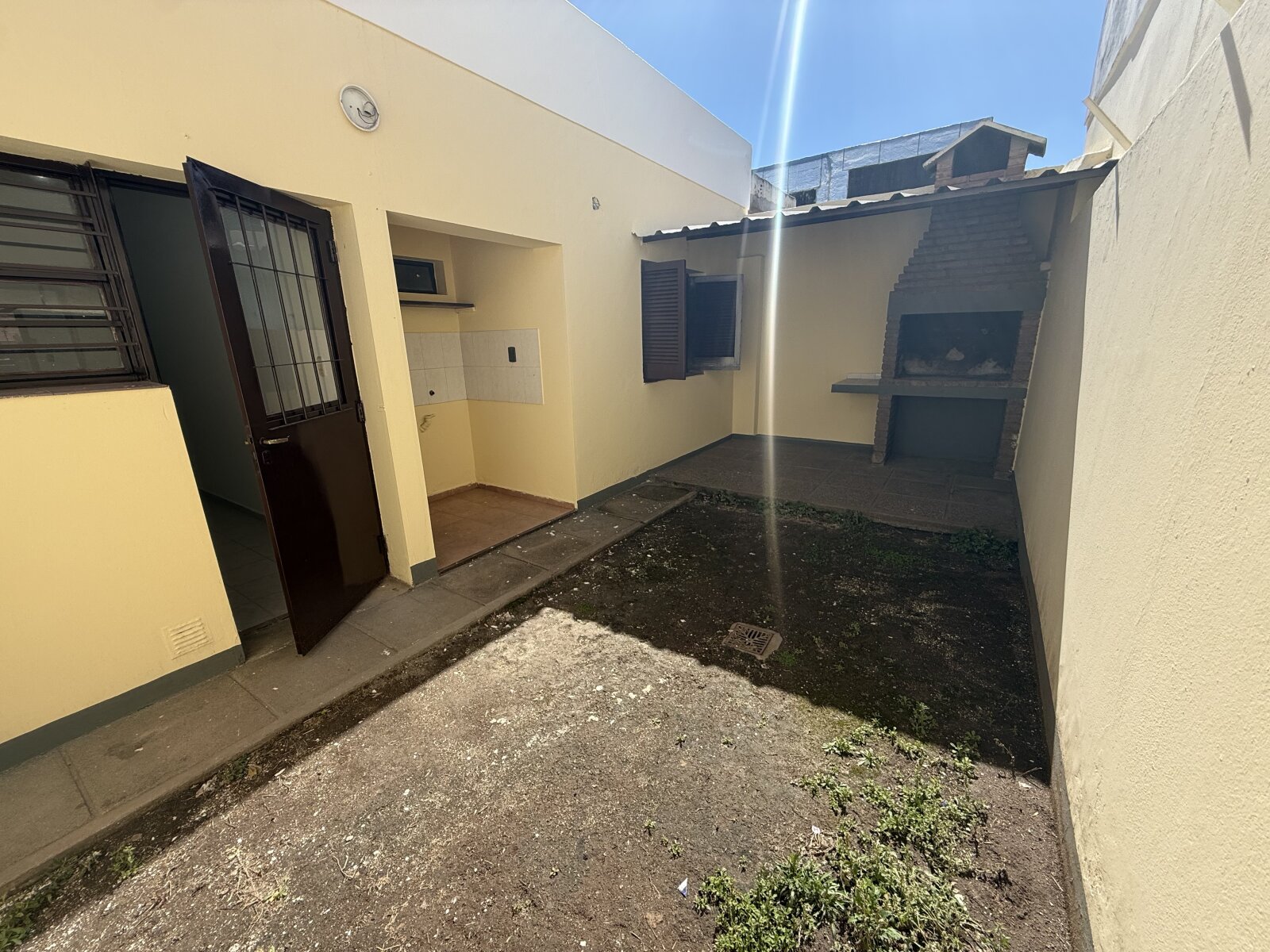 Casa 2 dorm, patio con asador en B° San Martín- escritura apta crédito — foto 10