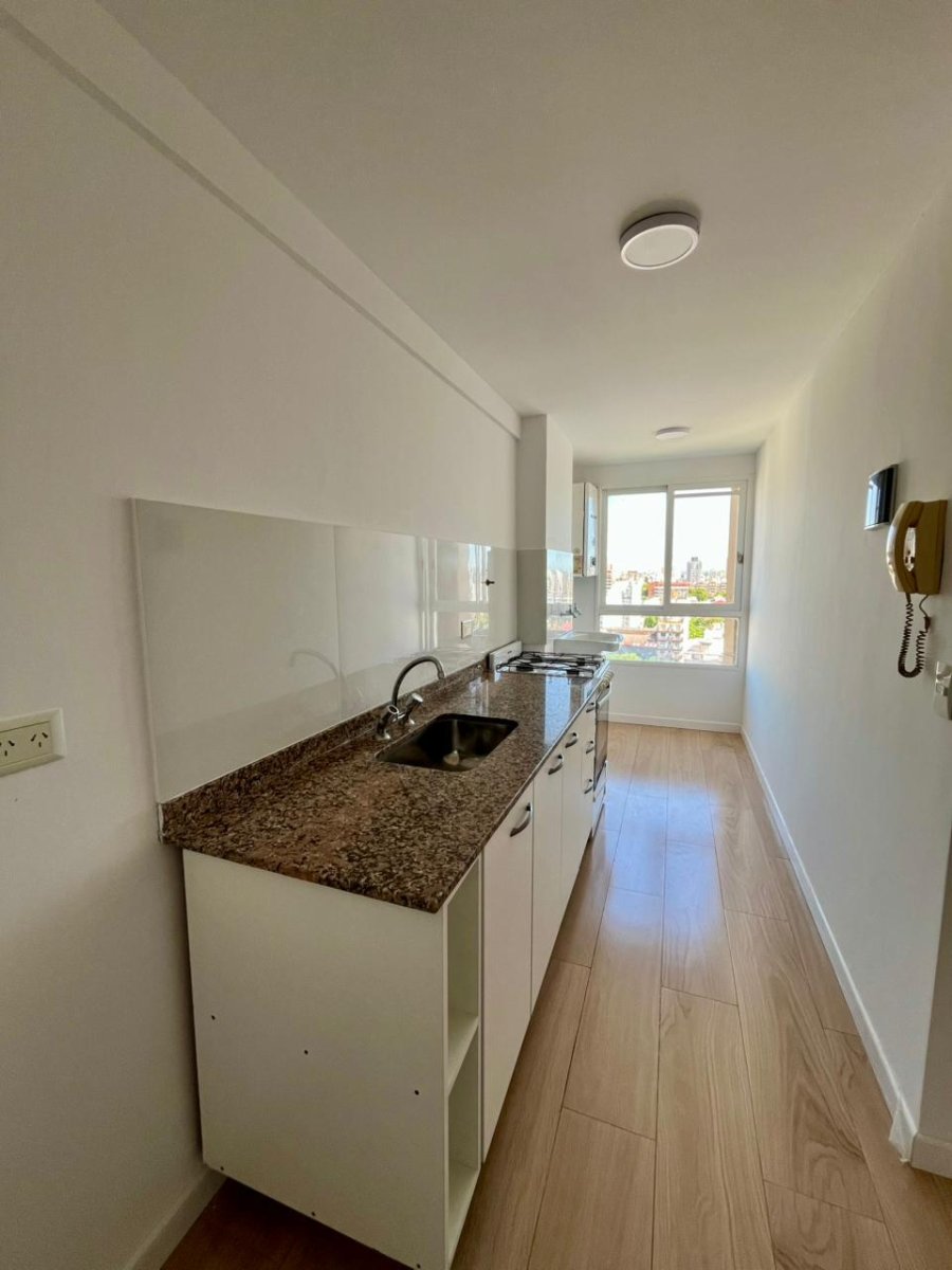 VENTA DEPARTAMENTO 2 AMBIENTES - BALCON INTEGRADO- VISTA ABIERTA - FULL AMENITIES - AV. BELGRANO 3200 — foto 3