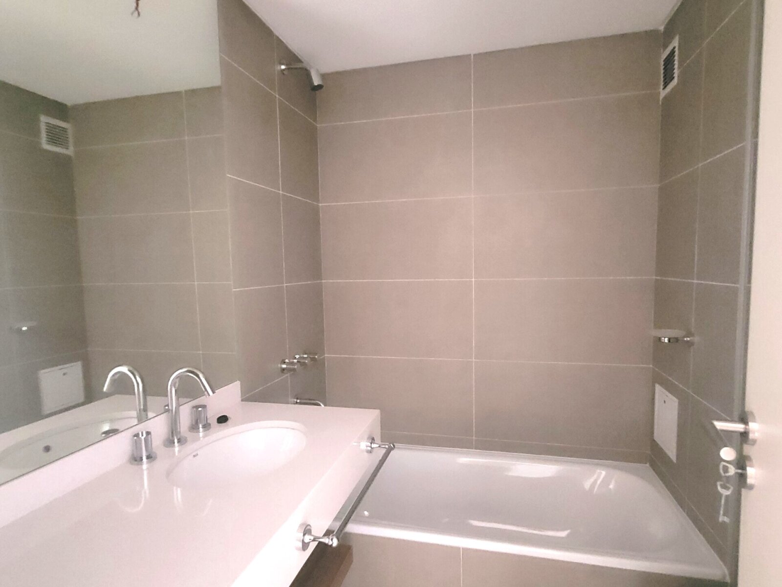 Mendoza 1465 | Departamento Premium de 1 Dormitorio al Frente con Balcón y Orientación Norte – Sol de Patagonia XXVI — foto 9