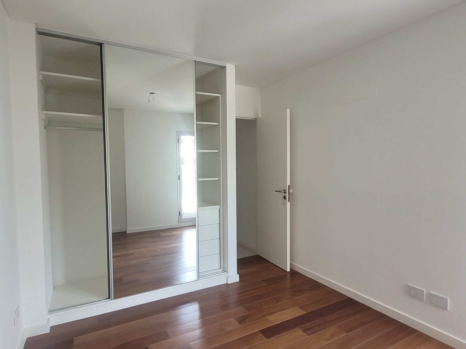 Mendoza 1465 | Departamento Premium de 1 Dormitorio al Contrafrente – Sol de Patagonia XXVI — foto 8