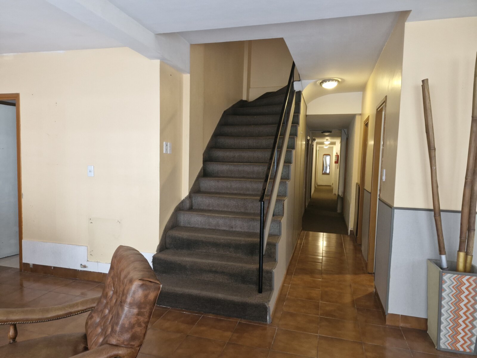 HOTEL A LA VENTA - ZONA GUEMES / ALDREY - 4