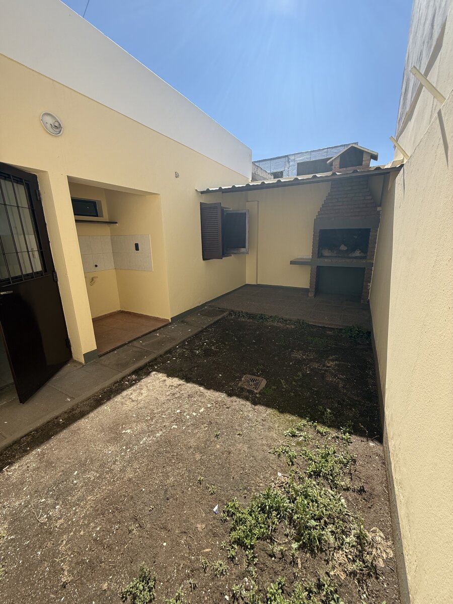 B° San Martín - 2 dorm y patio con asador - escritura apta crédito — foto 9