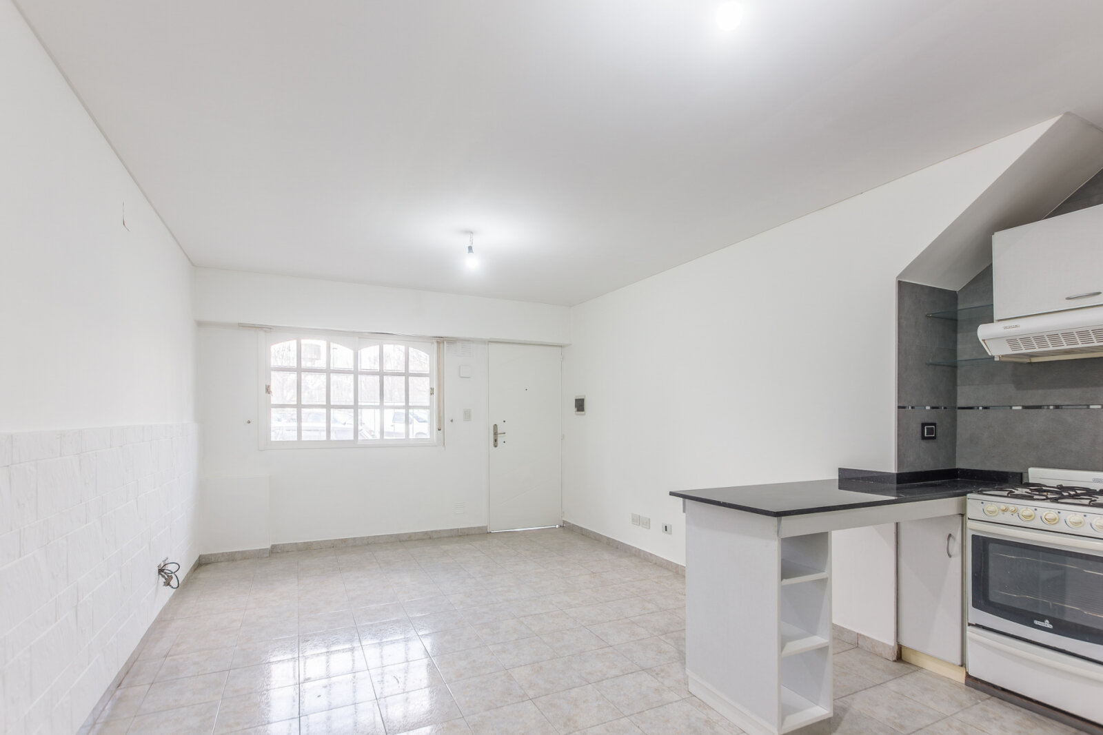 Venta PH 2 Amb. PB al Frente con Patio | San Justo - 2