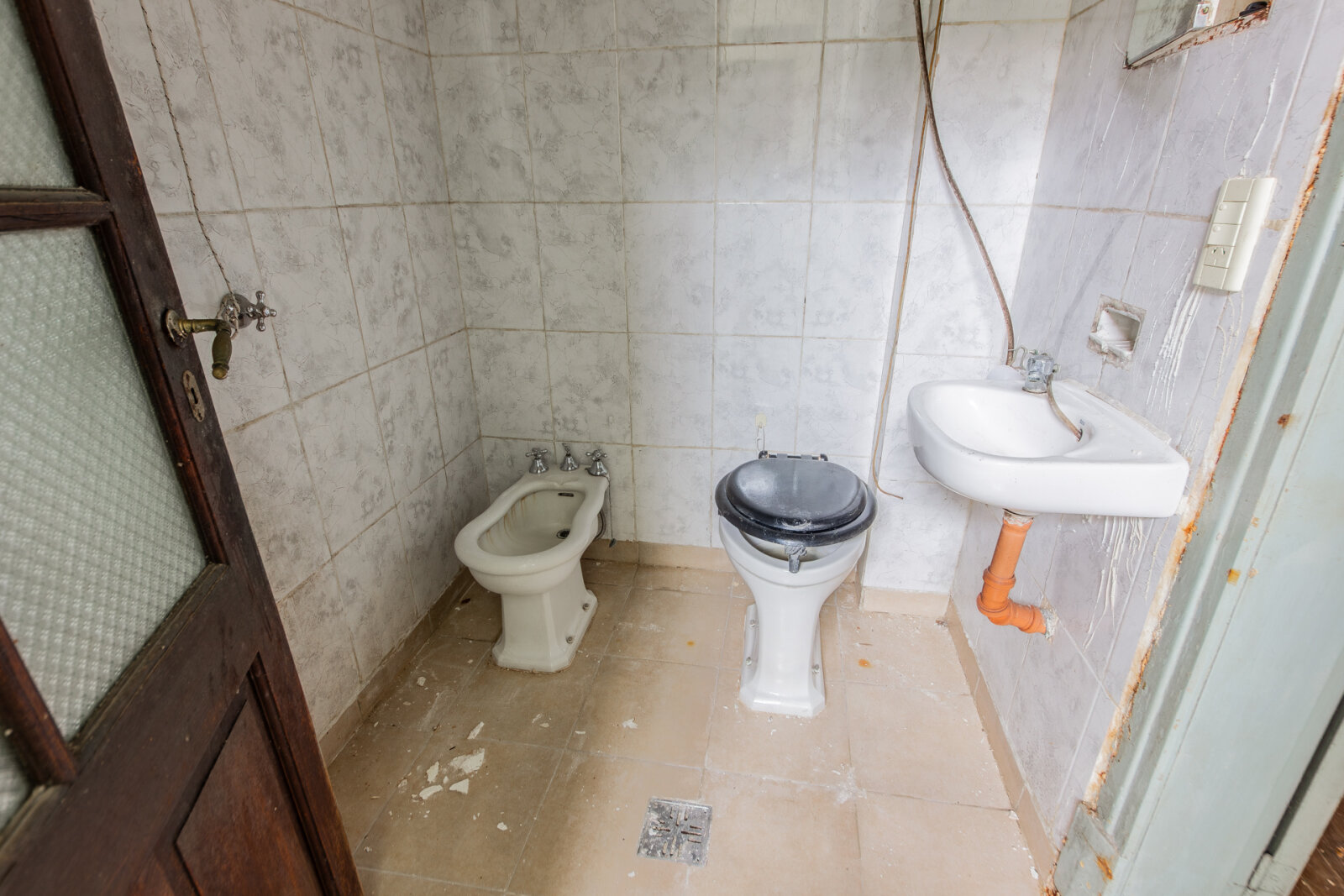 Venta. PH 4 ambie. Terraza. Patio. Para refaccionar totalmente. Colegiales - 19