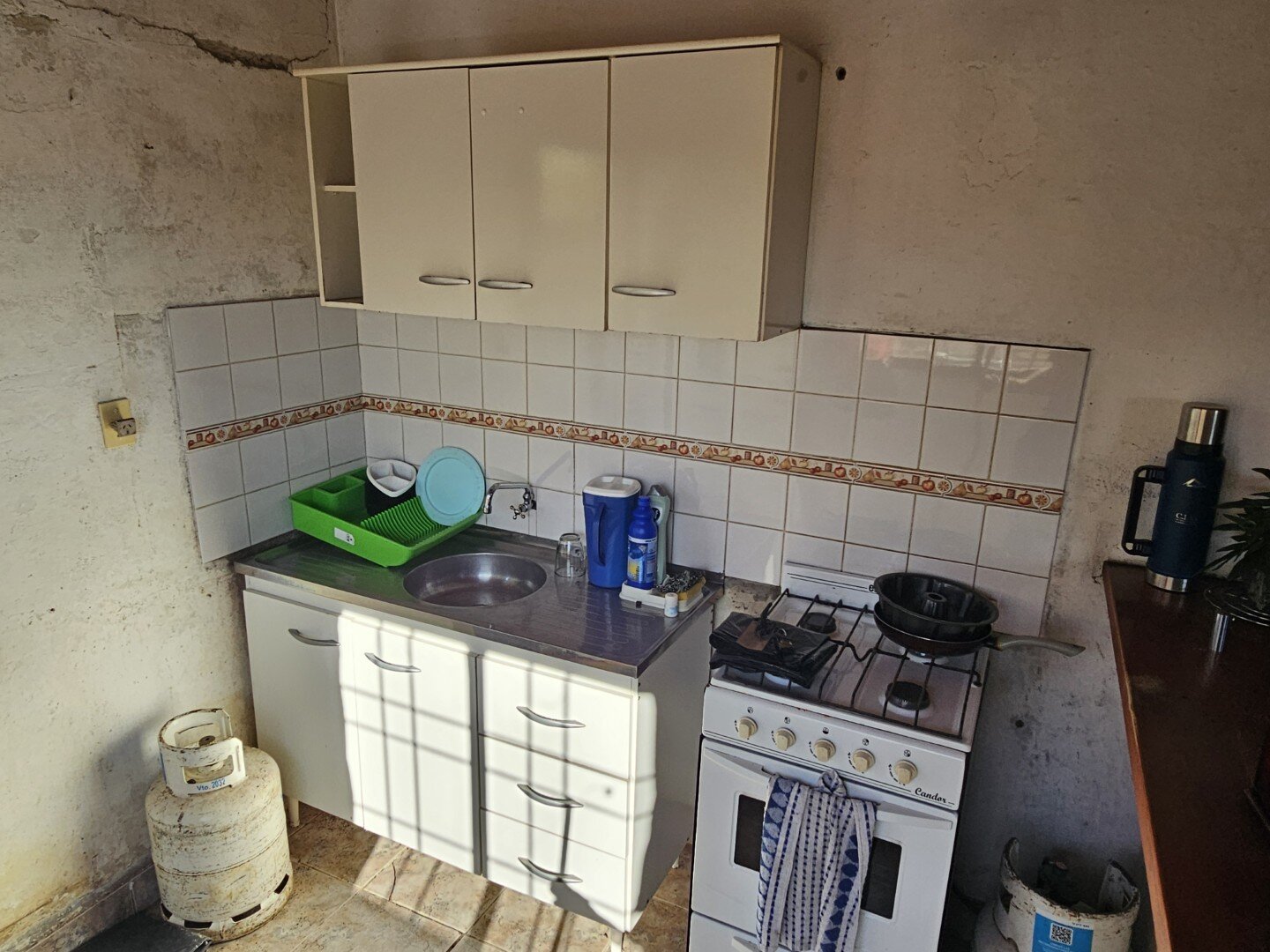 Casa – 3 de Febrero 702, esquina Liniers - 11