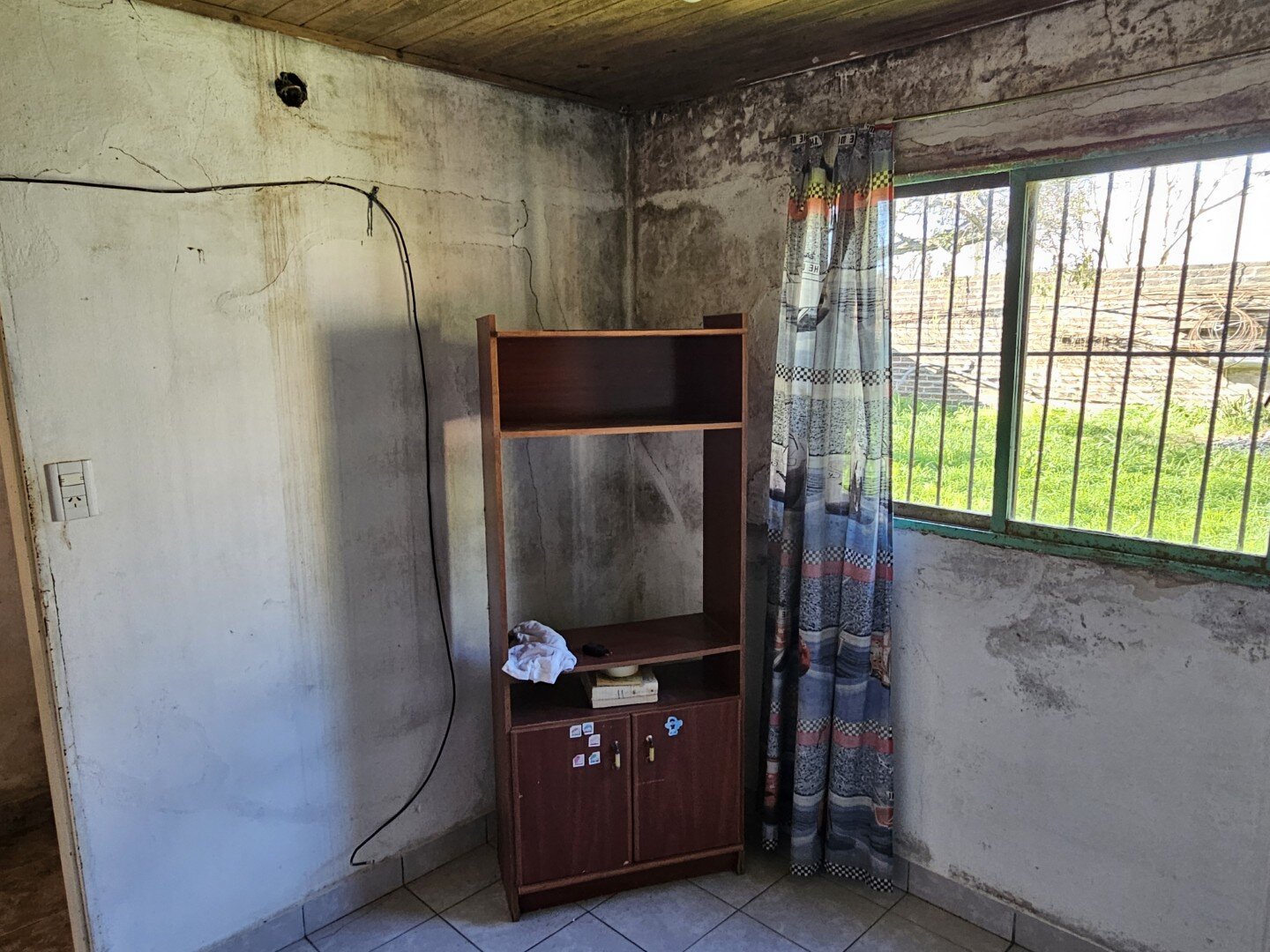 Casa – 3 de Febrero 702, esquina Liniers - 18