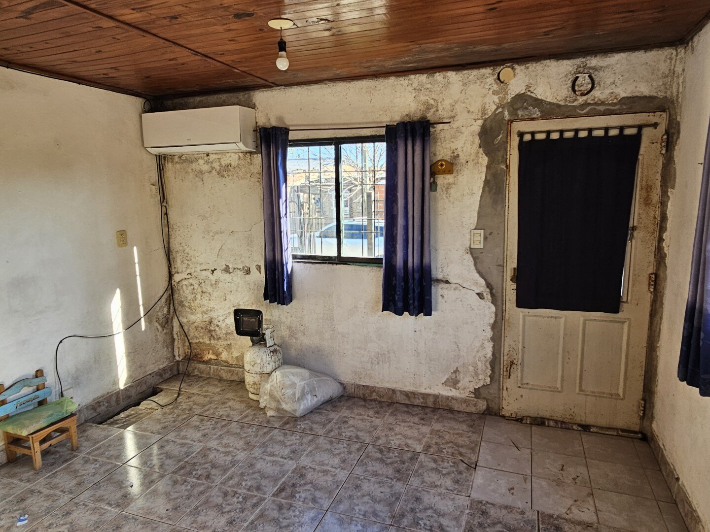 Casa – 3 de Febrero 702, esquina Liniers - 8