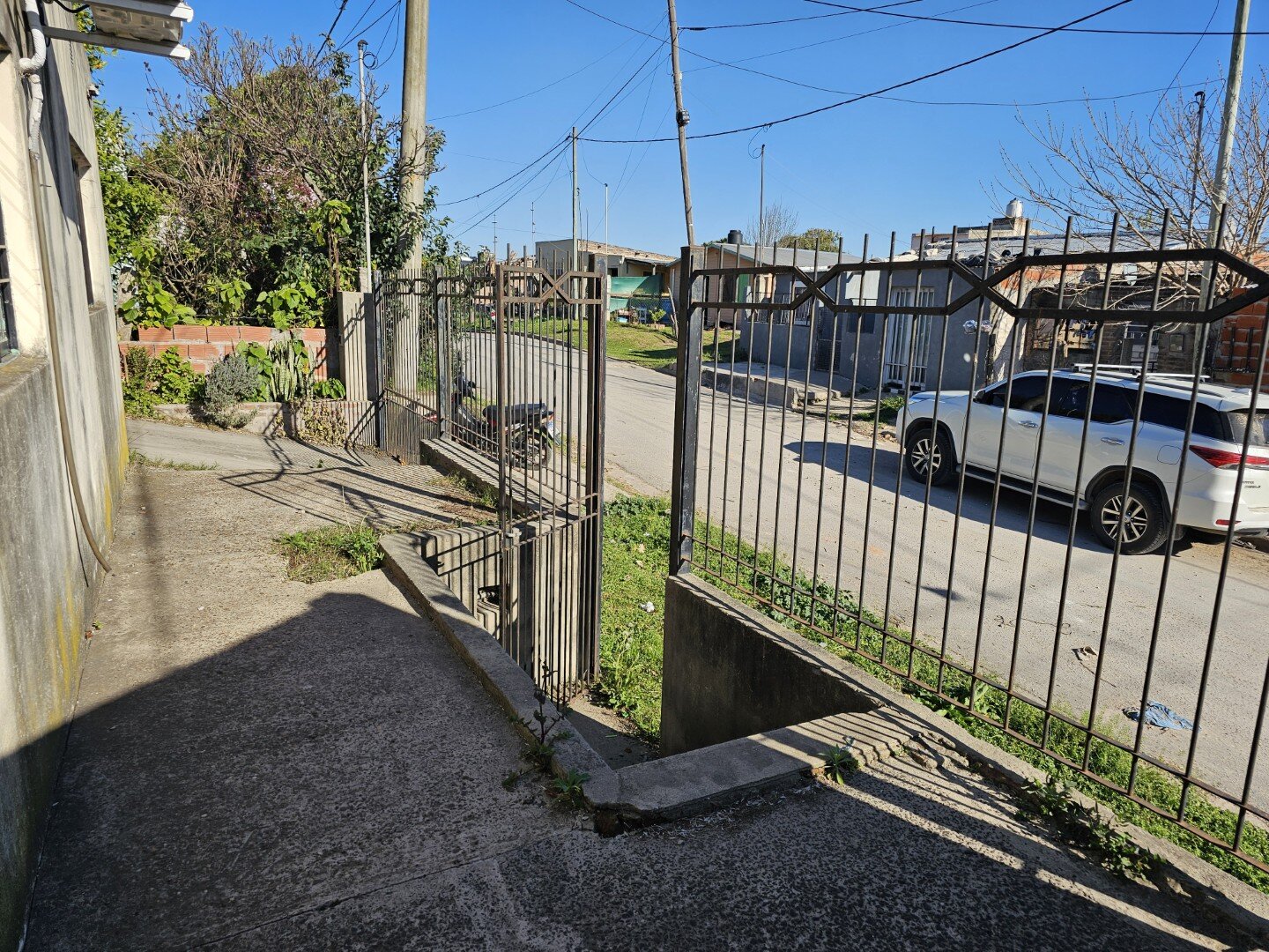 Casa – 3 de Febrero 702, esquina Liniers - 3
