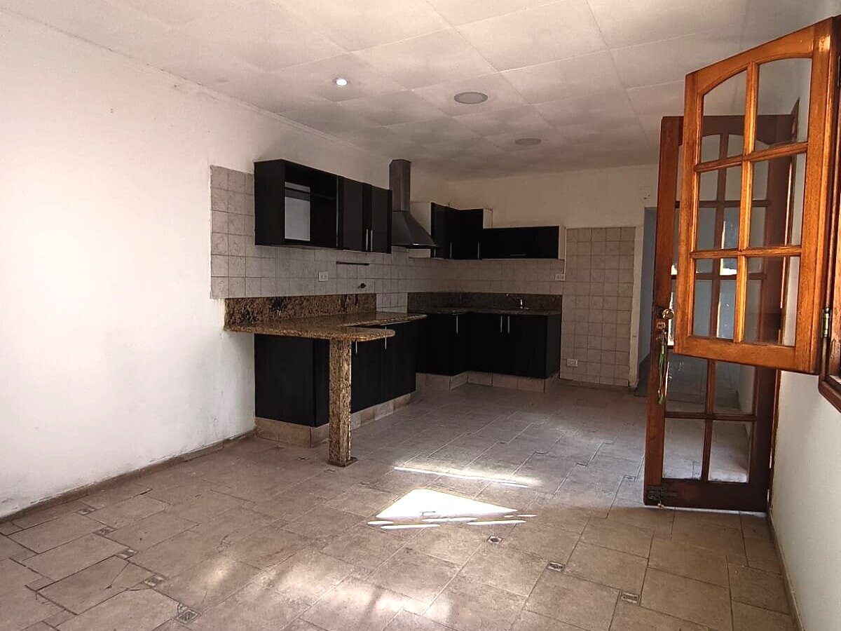 VENTA CASA 4 DORMITORIOS ALTA CÓRDOBA - Imagen 4