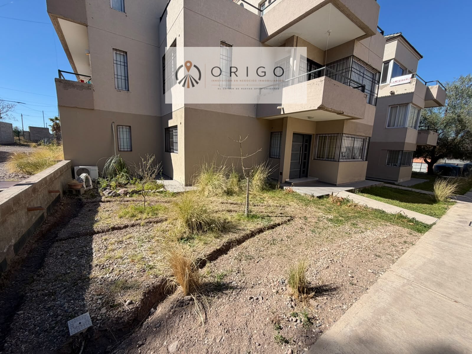 ORIGO NEGOCIOS INMOBILIARIOS ALQUILA EXCELENTE DEPARTAMENTO EN PLANTA BAJA., EN BARRIO CHAPAGNAT. - 1