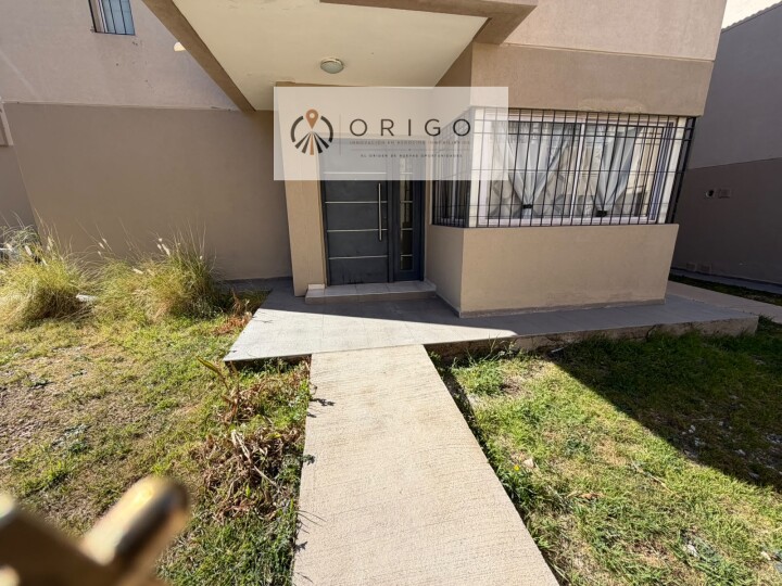 Excelente Departamento en Planta Baja., en Barrio Chapagnat · foto 2