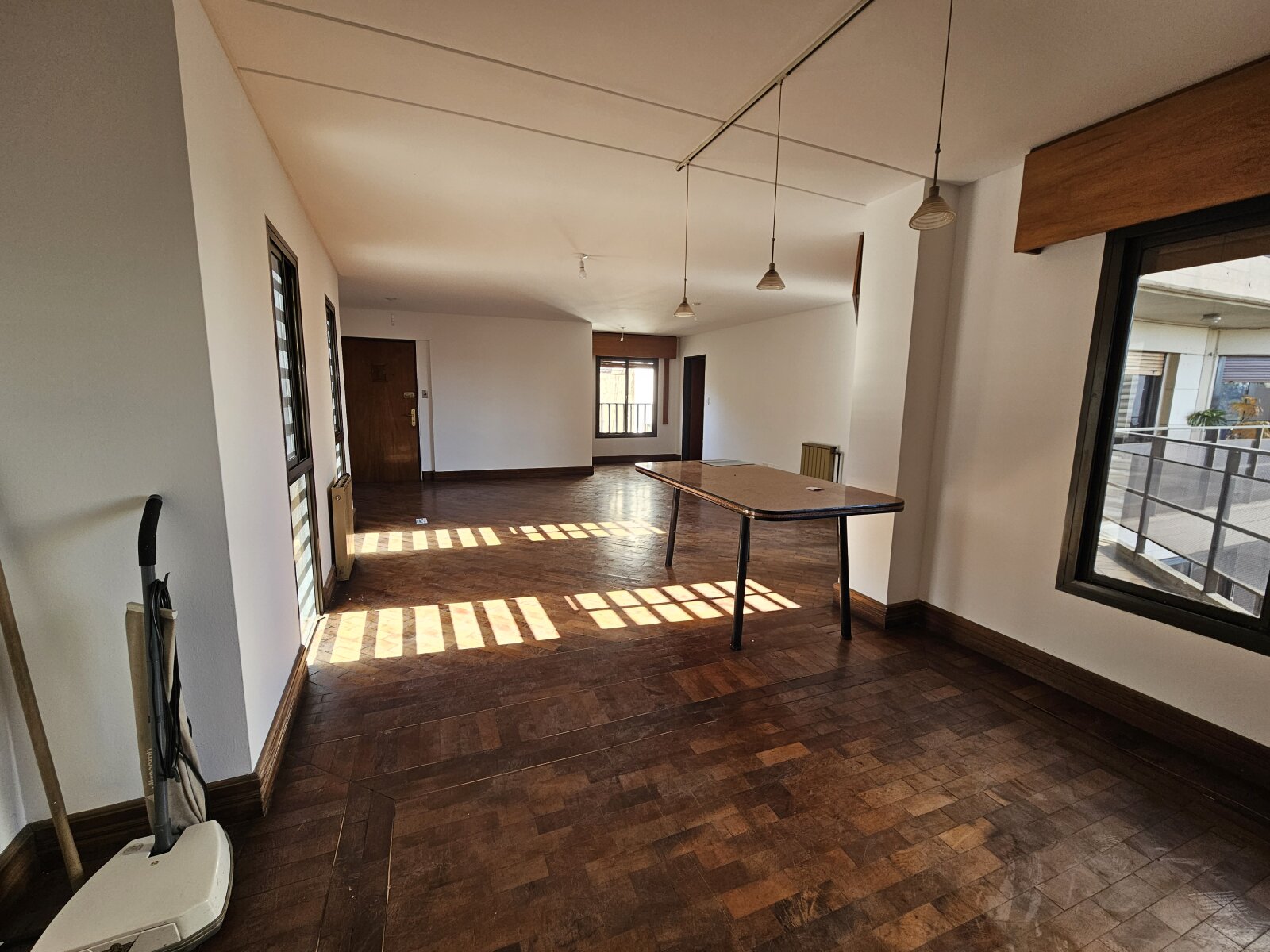 Piso + Cochera en venta Frente al Parque - Nueva Córdoba — foto 4