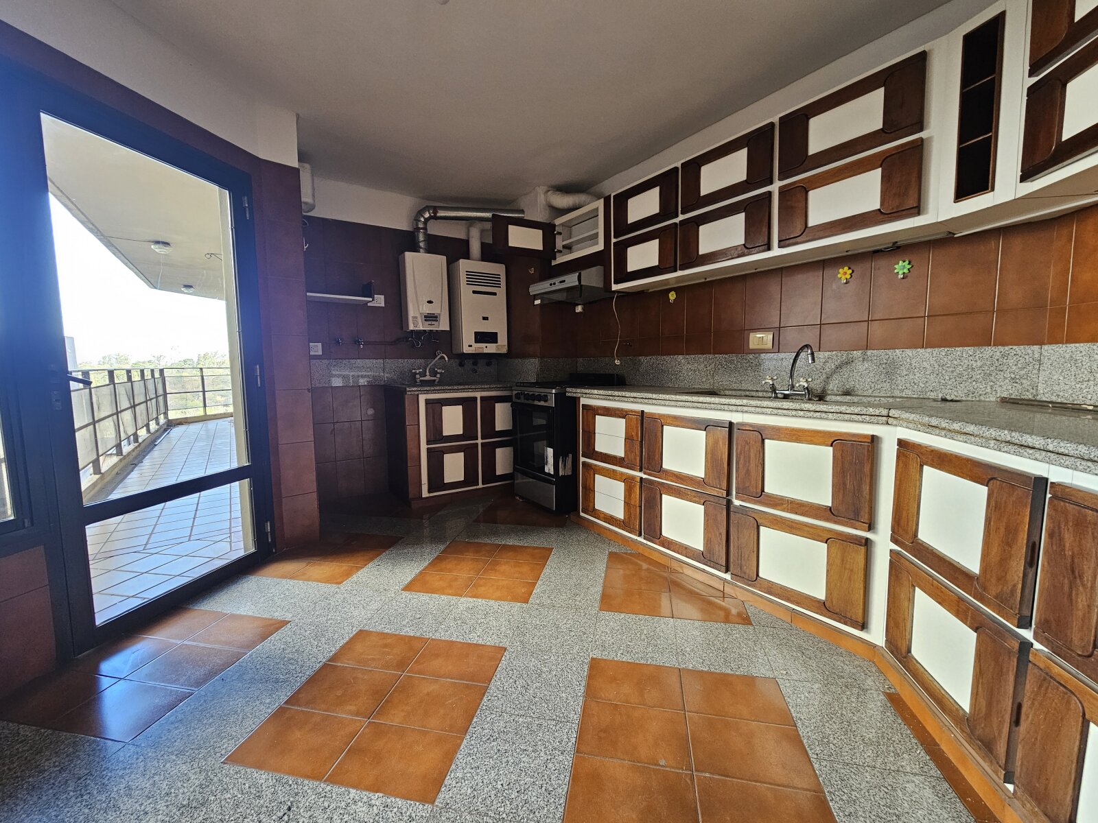 Piso + Cochera en venta Frente al Parque - Nueva Córdoba — foto 3