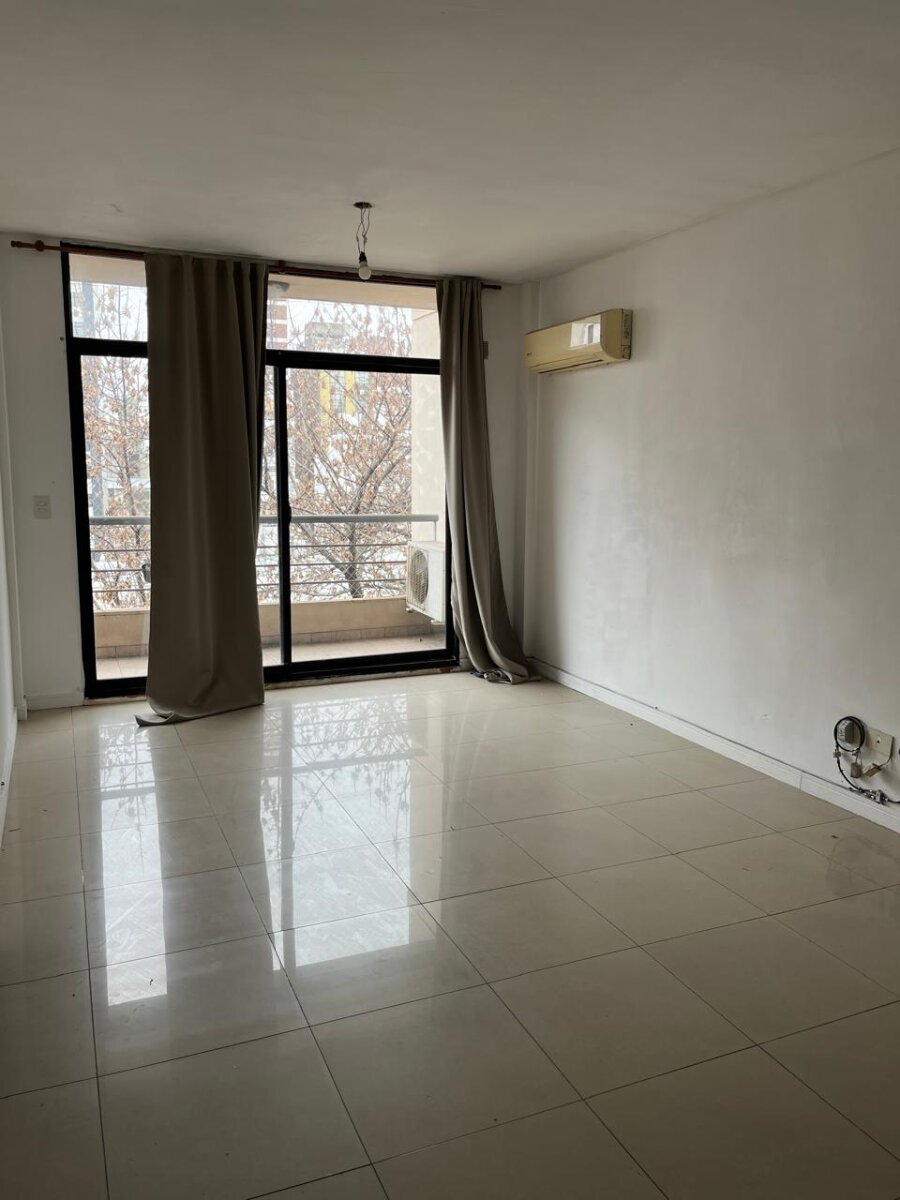 Monoambiente en alquiler - Balvanera - Capital Federal — foto 2