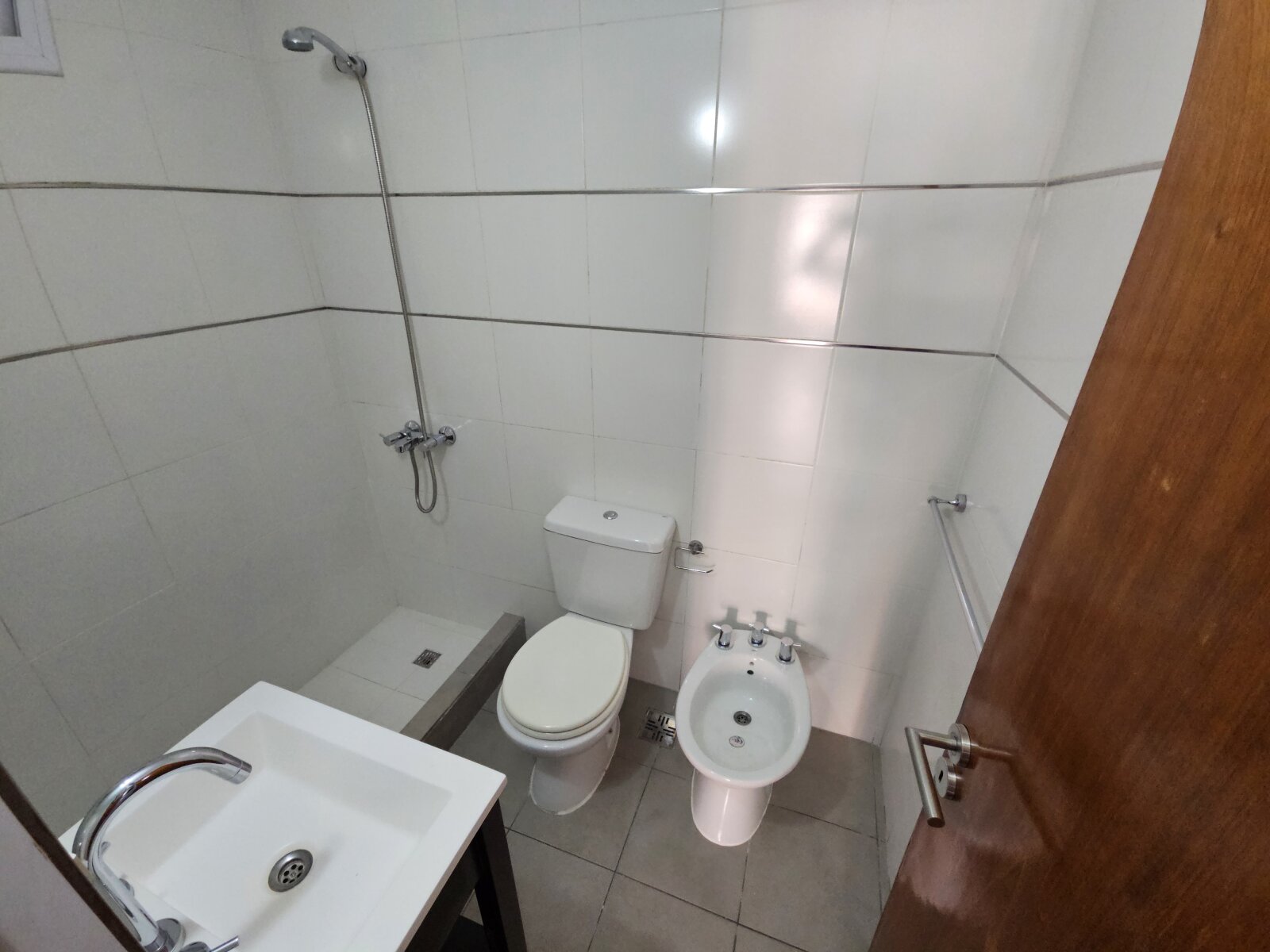 Departamento Piso Alto al Frente - Venta Escritura y Financiación - Nueva Córdoba — foto 9