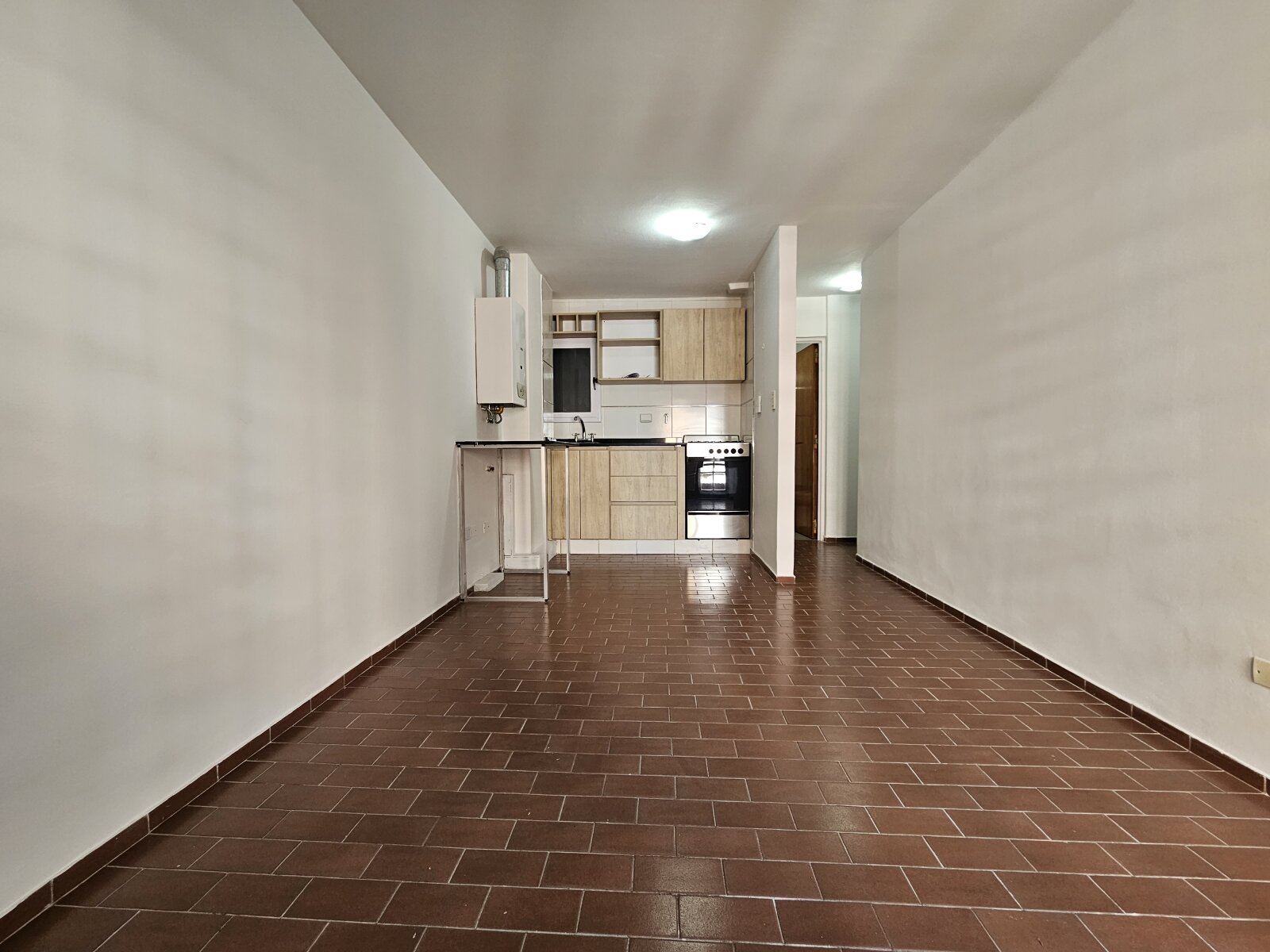 Departamento Piso Alto al Frente - Venta Escritura y Financiación - Nueva Córdoba