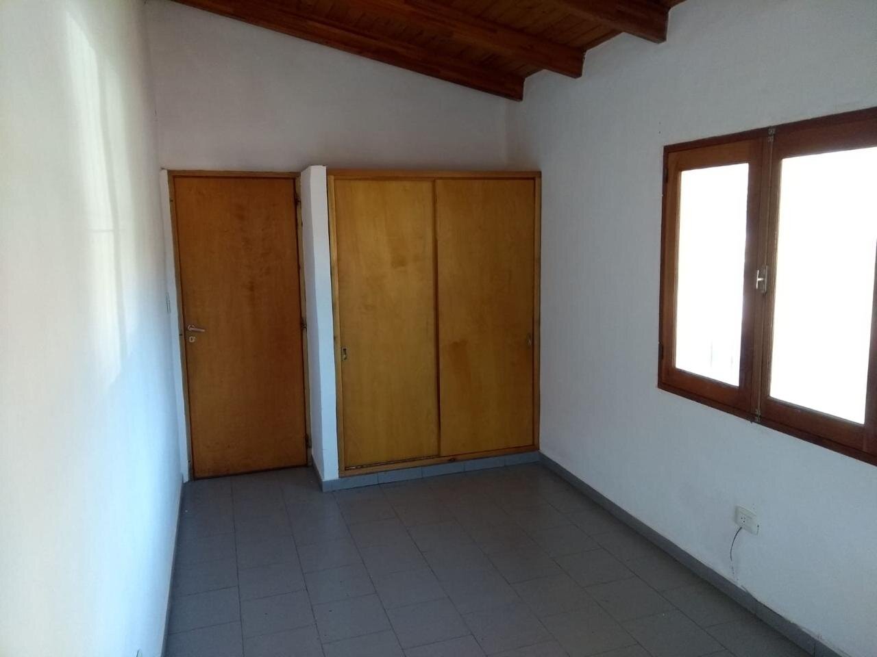 Alquilo departamento 2 dormitorios Mendiolaza - Imagen 9
