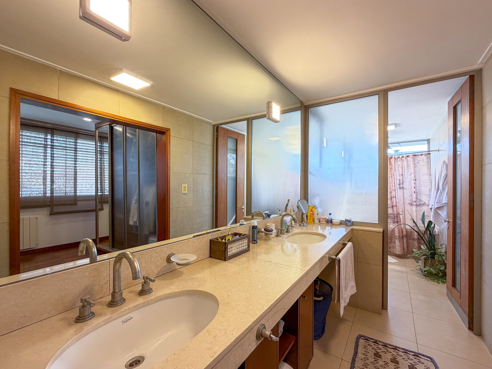 VENTA- CASA DE 4 DORMITORIOS CON CCOCHERA- PILETA-PARRILLERO EN FISHERTON — foto 8