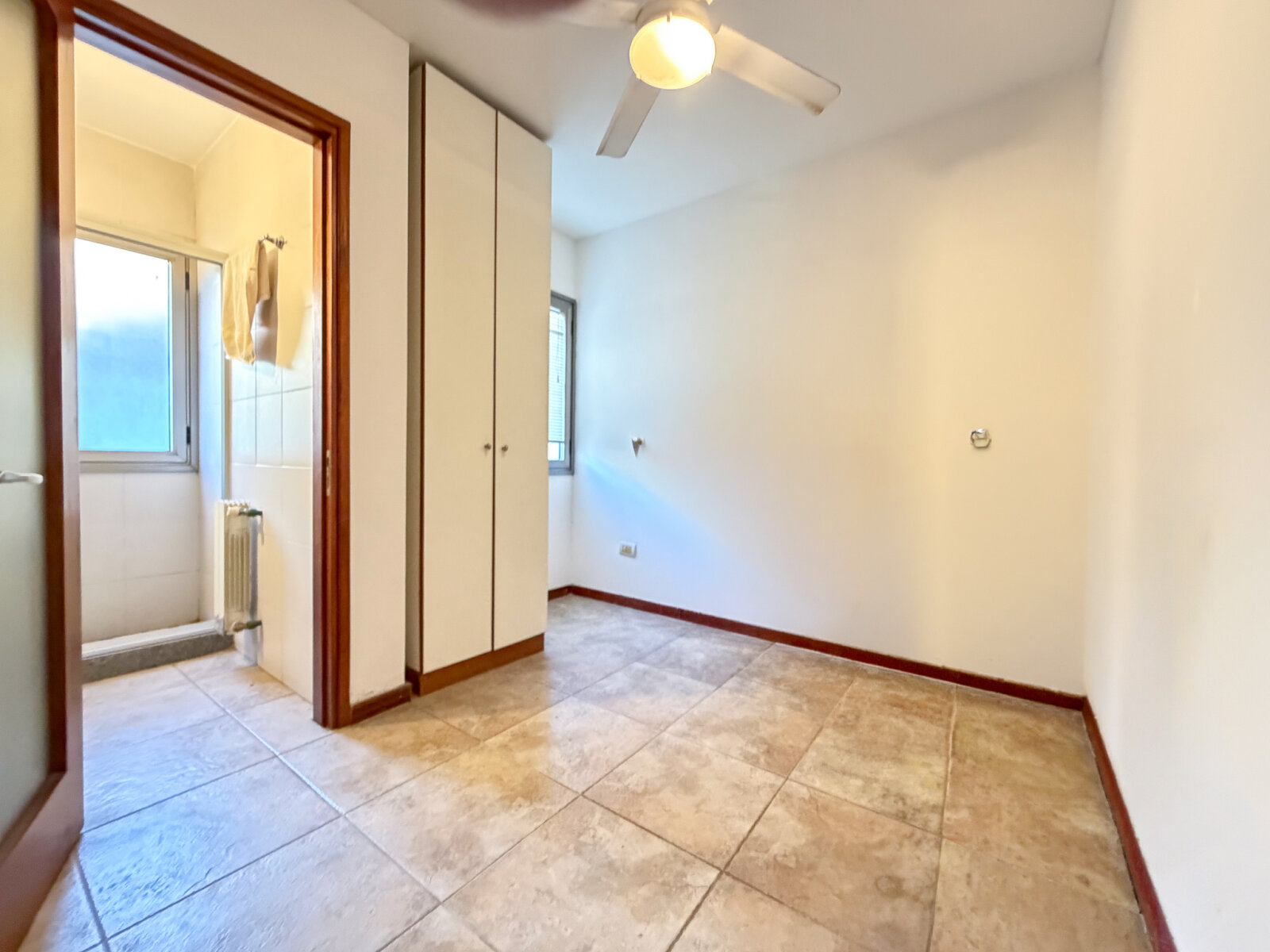 VENTA- CASA DE 4 DORMITORIOS CON CCOCHERA- PILETA-PARRILLERO EN FISHERTON — foto 12