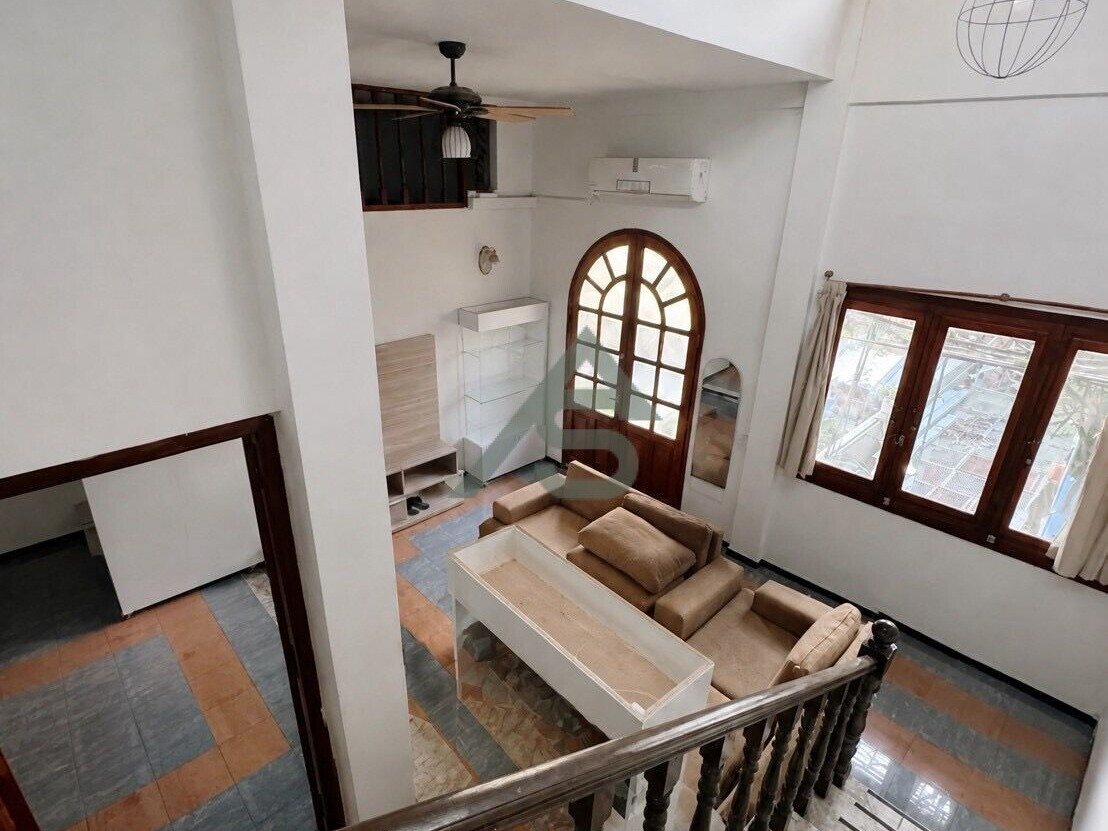 Casa en VICENTE LOPEZ 3 niveles - 12